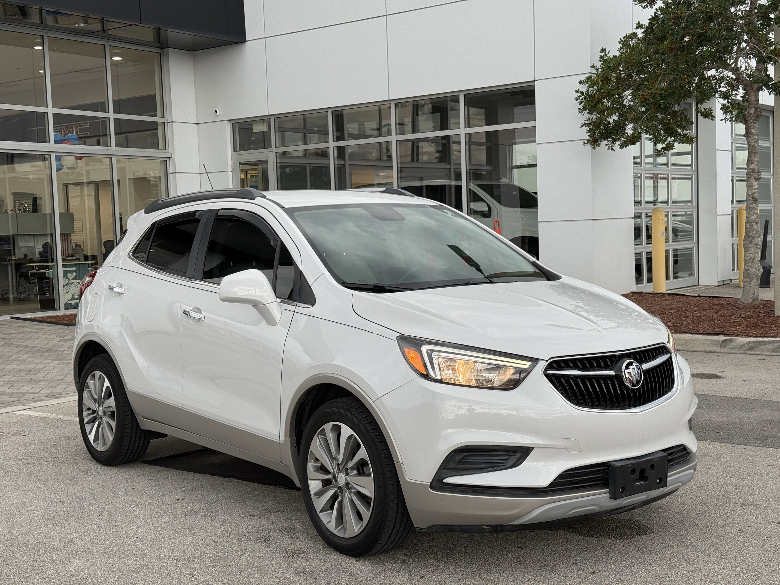 2020 Buick Encore Preferred photo 3
