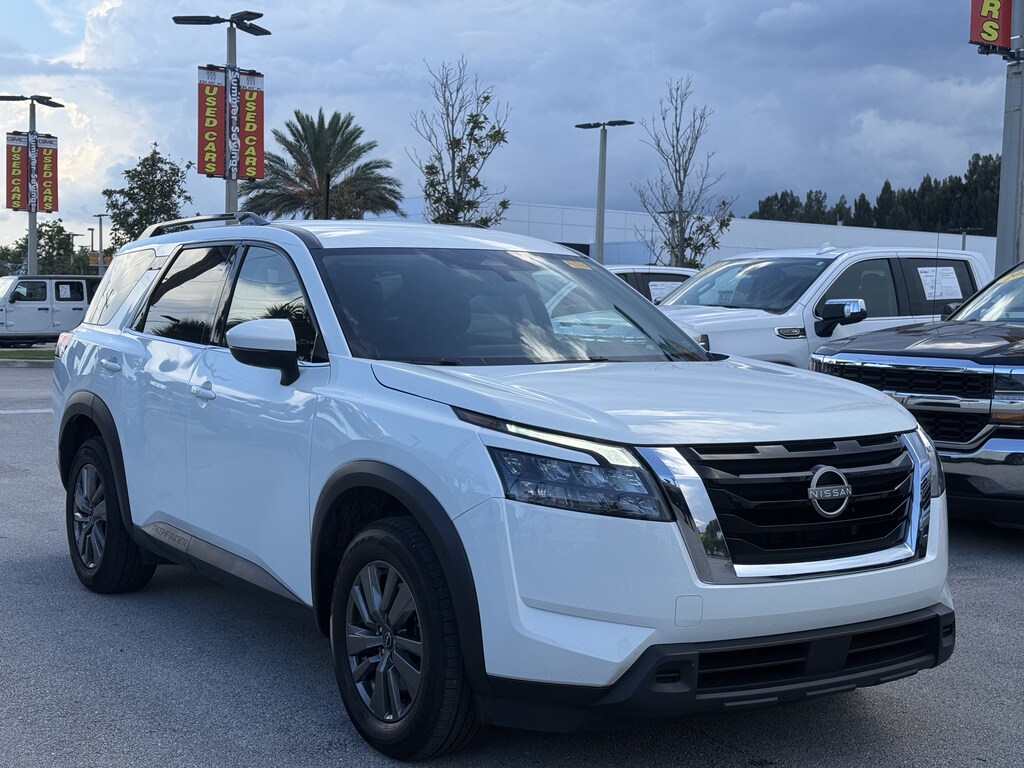 Used 2024 Nissan Pathfinder SV SUV
