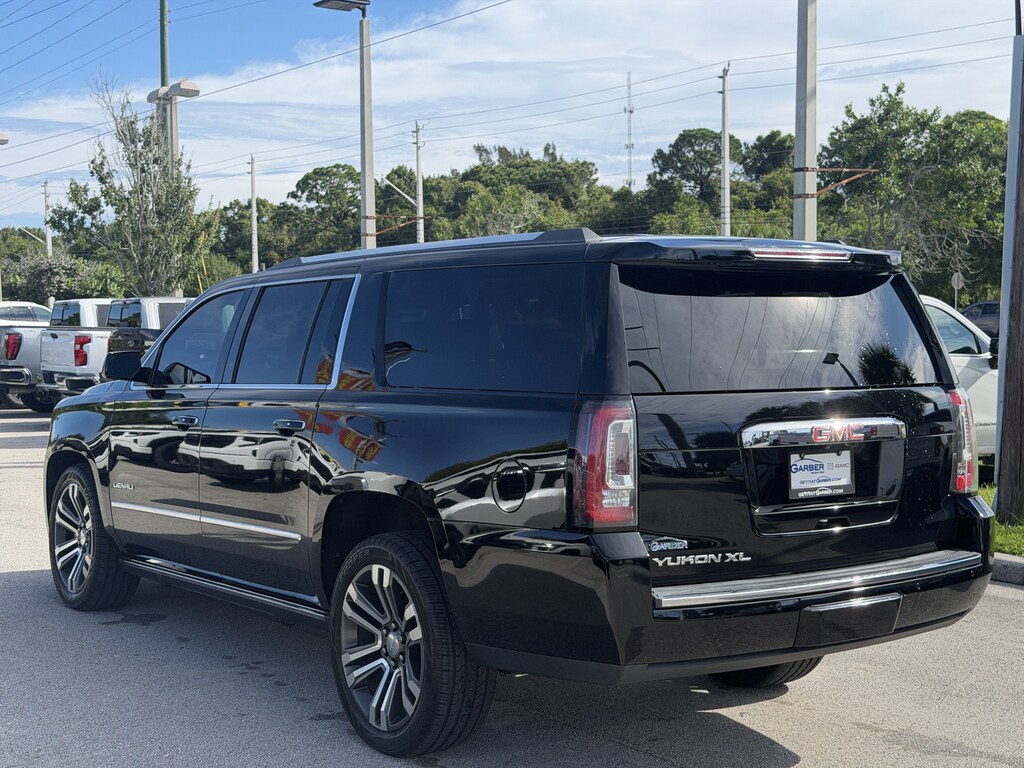Used 2020 GMC Yukon XL Denali SUV