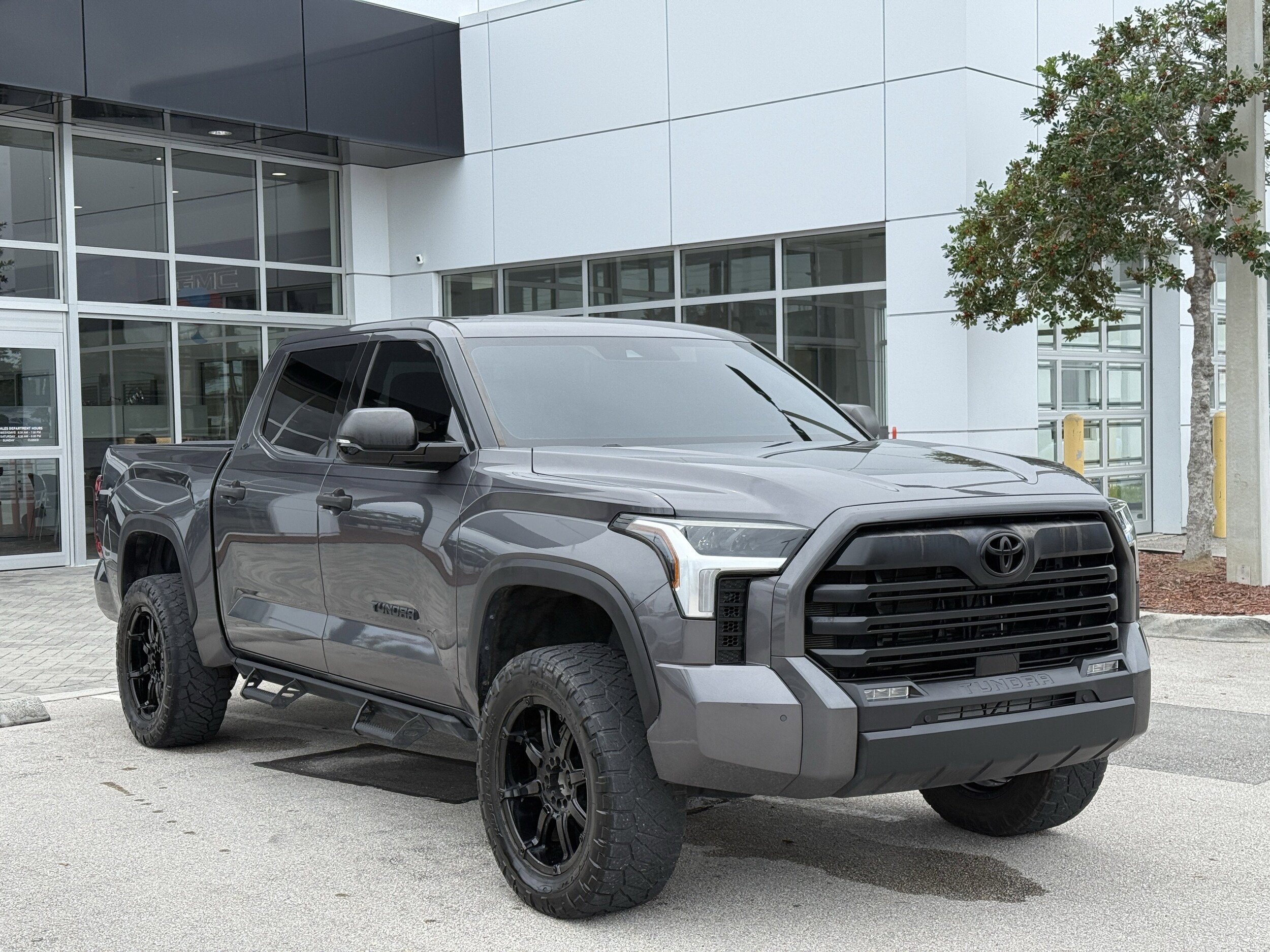 2022 Toyota Tundra SR5 photo 4