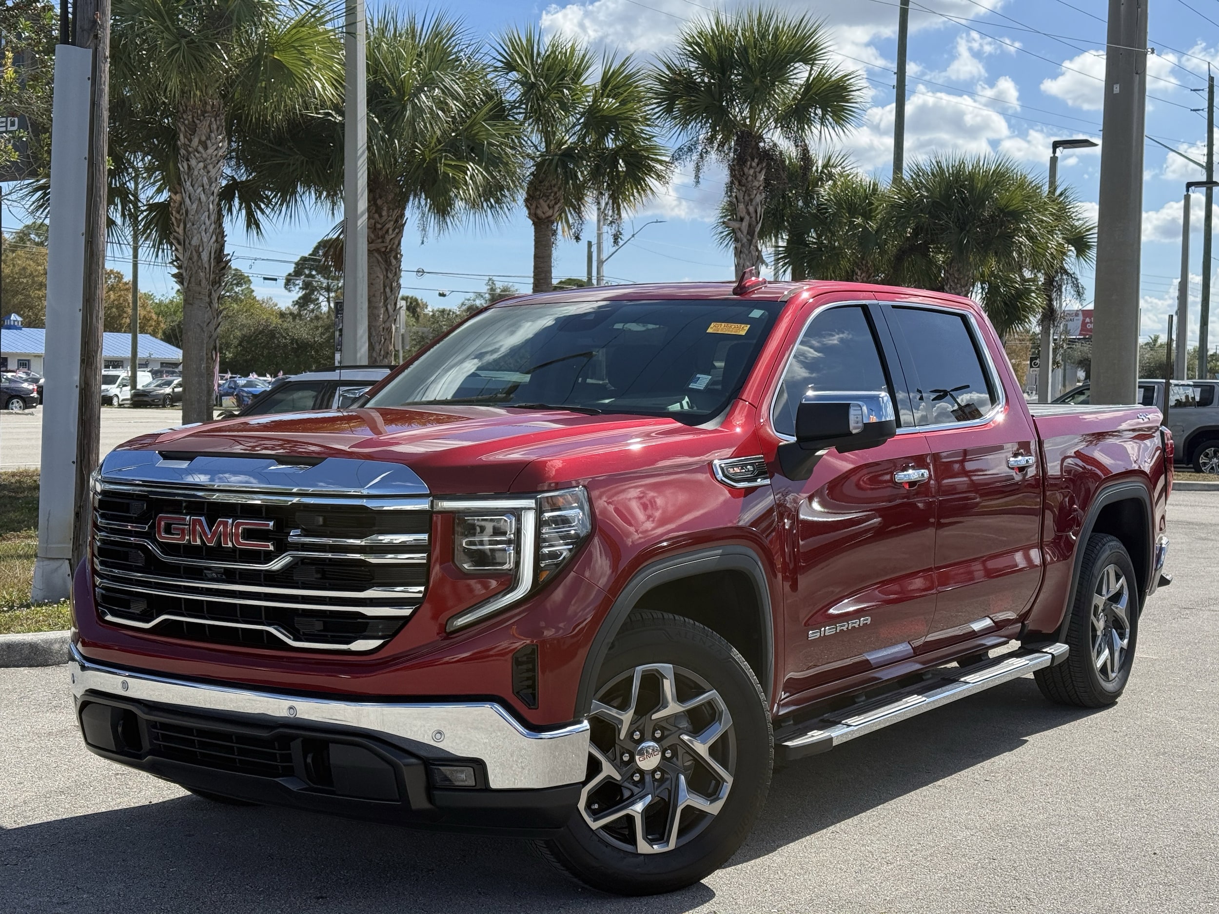 2023 GMC Sierra SLT's photo