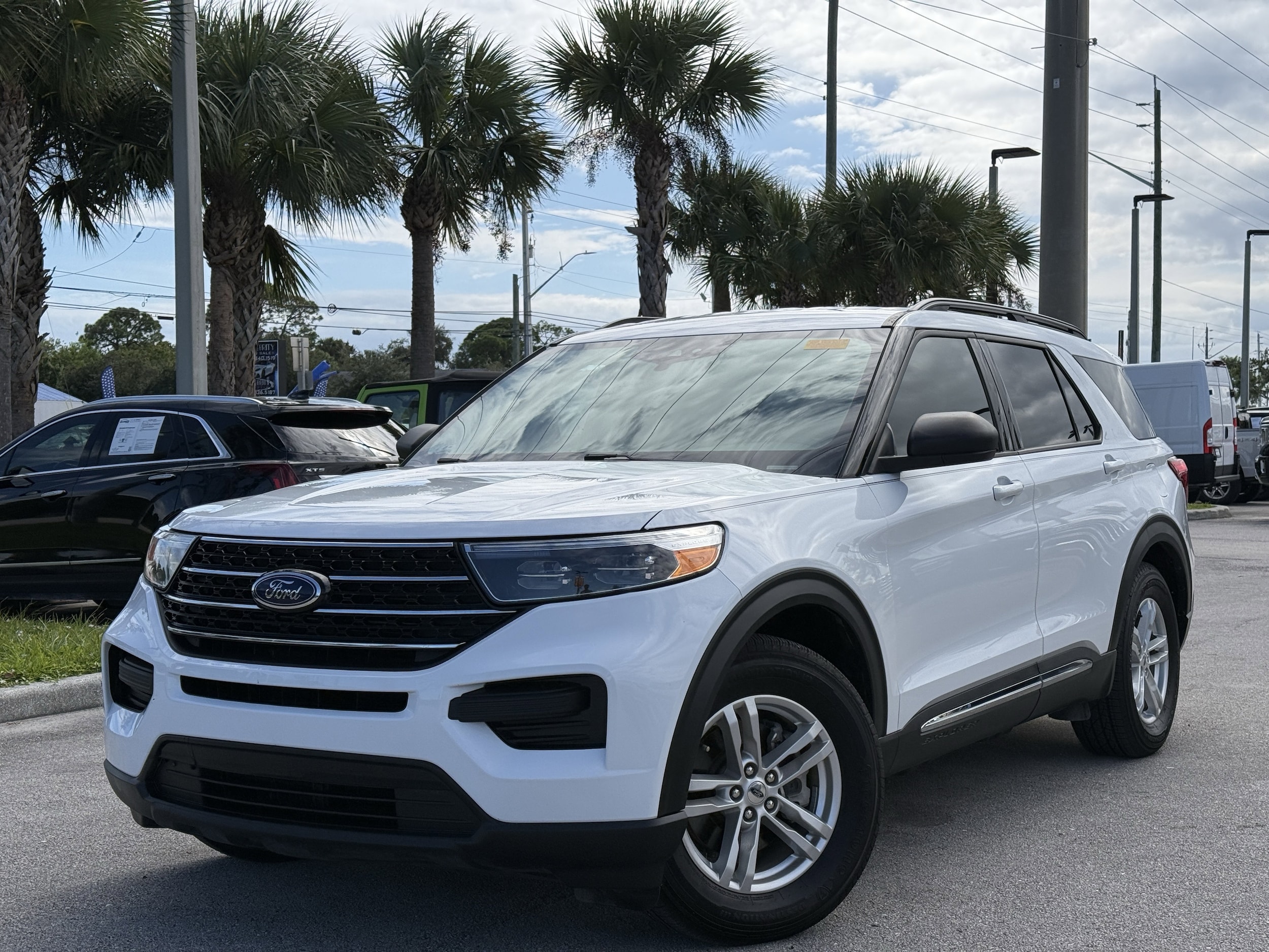 2021 Ford Explorer XLT's photo