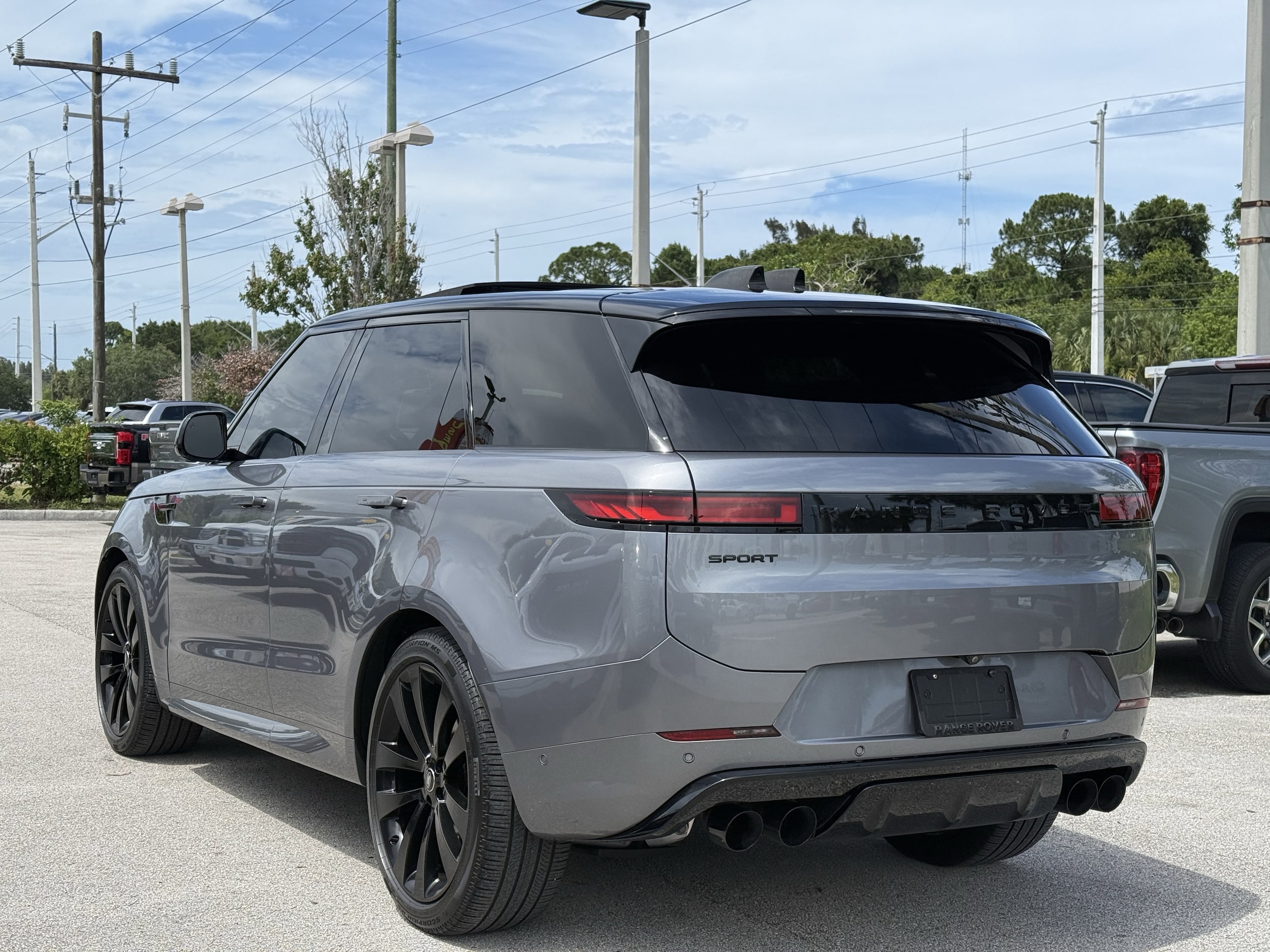 2025 Land Rover Range Rover Sport P530 Dynamic SE's photo