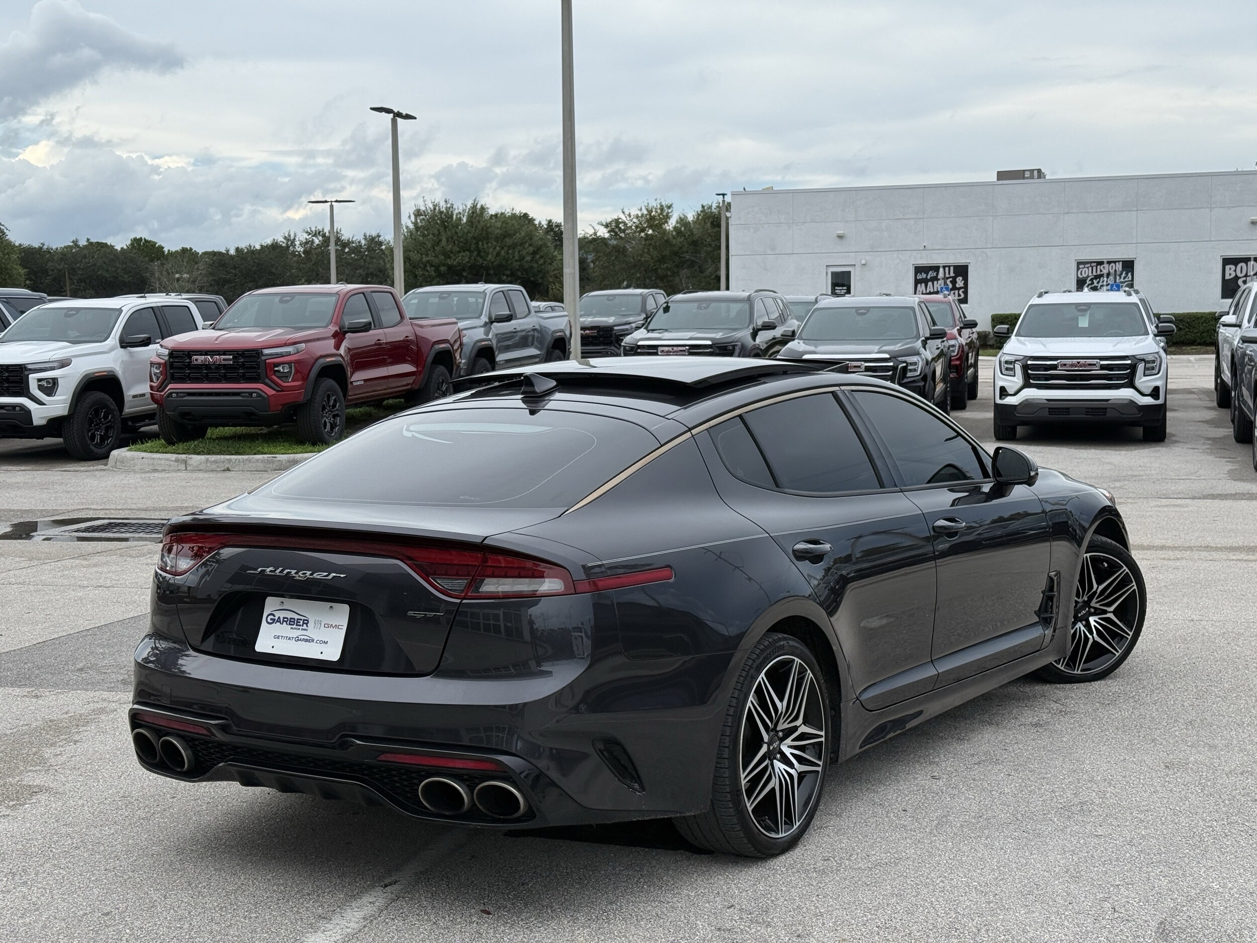 2022 Kia Stinger GT2 photo 2