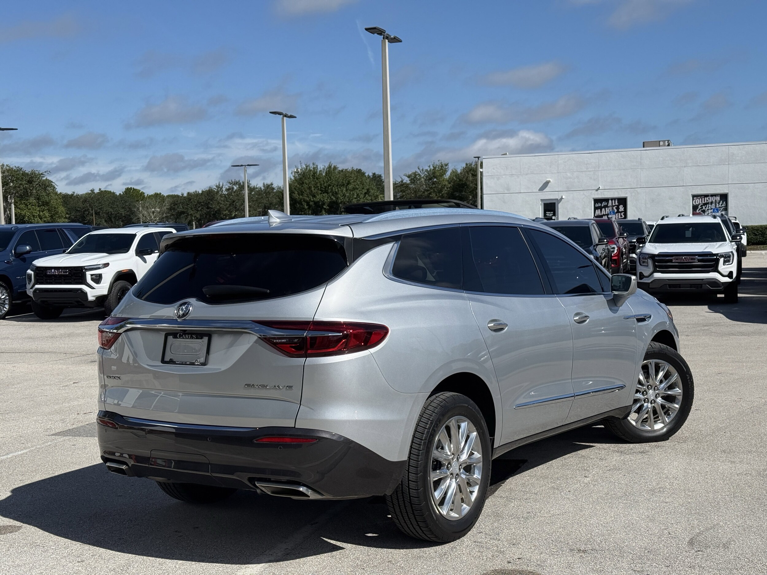 2018 Buick Enclave Premium photo 3