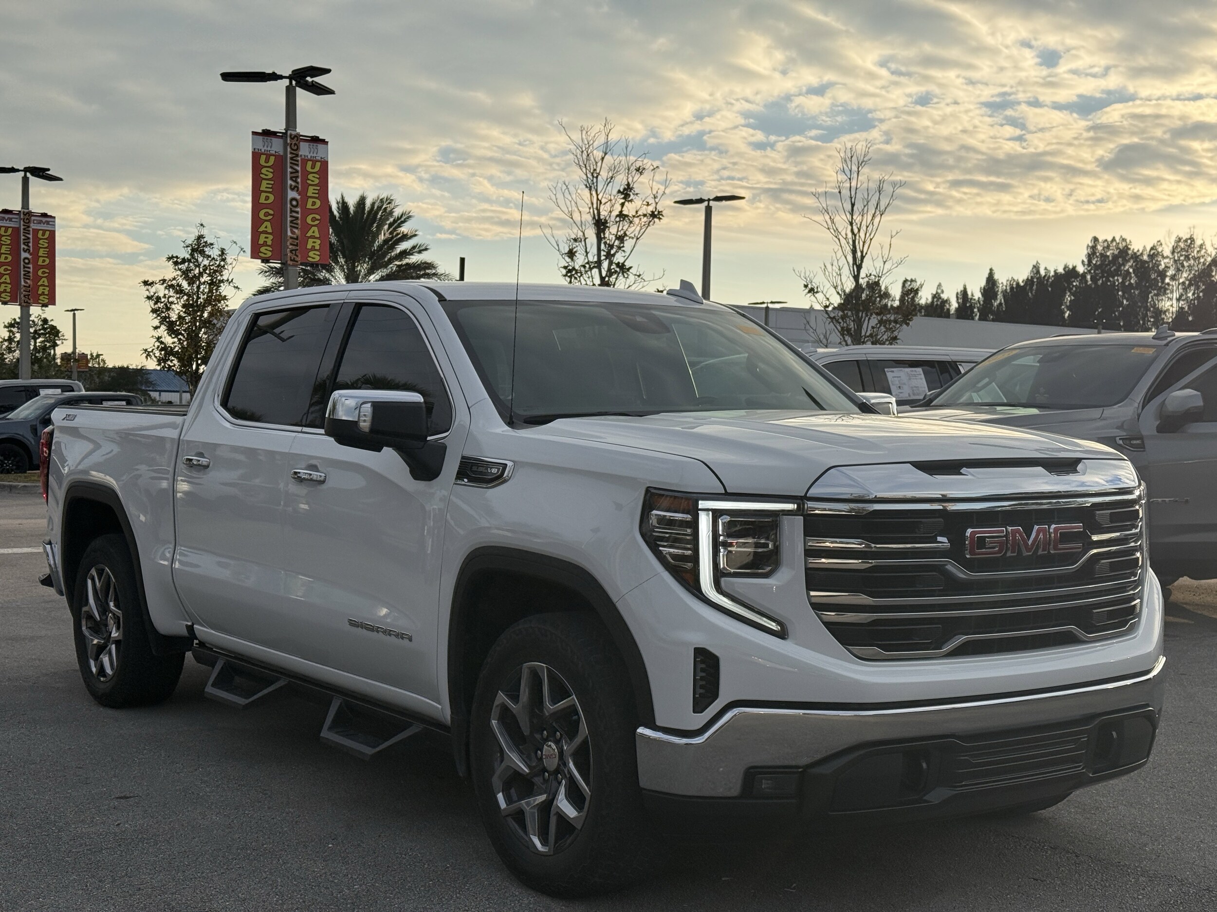 2023 Gmc Sierra 1500 SLT photo 4