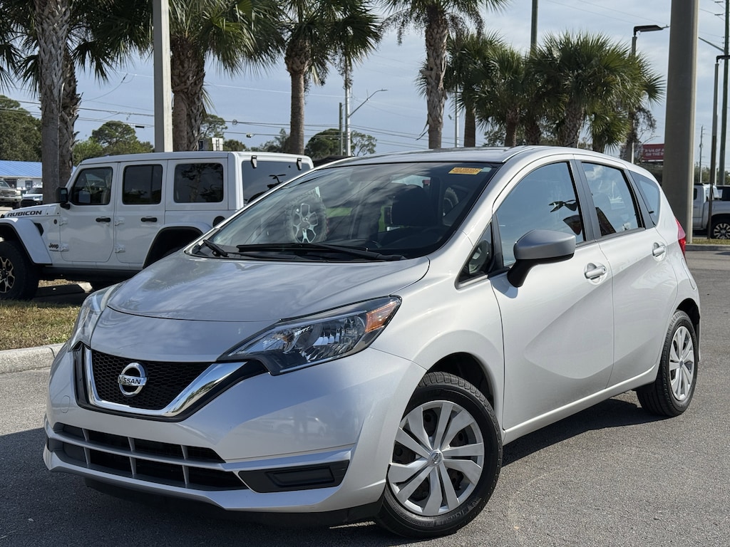 Used 2017 Nissan Versa Note SV Hatchback