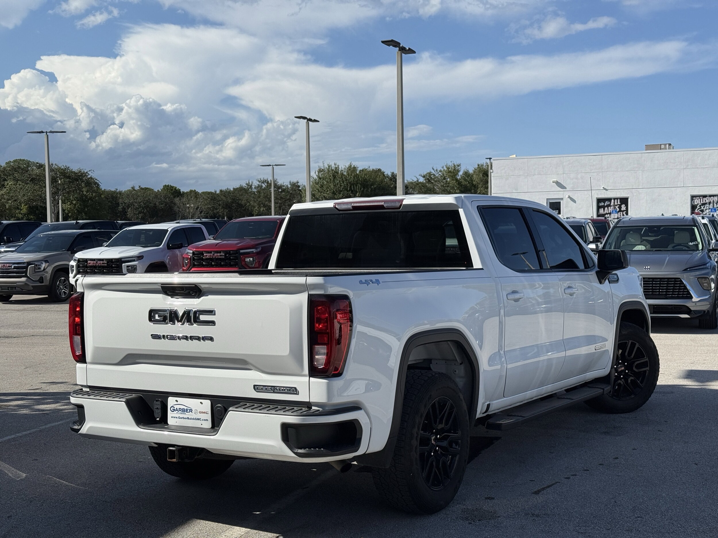 2023 Gmc Sierra 1500 Elevation photo 2