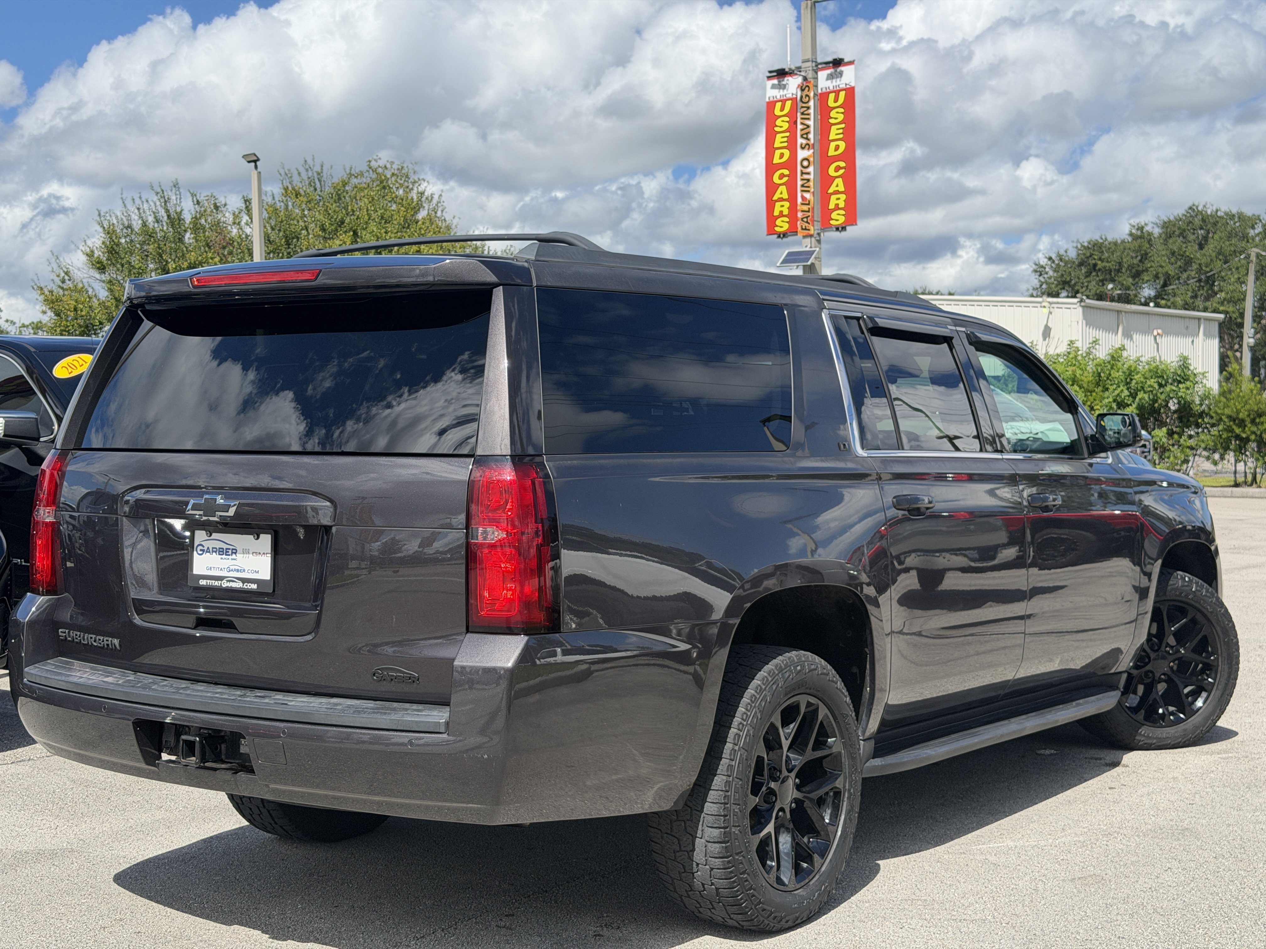 Used 2017 Chevrolet Suburban LT SUV