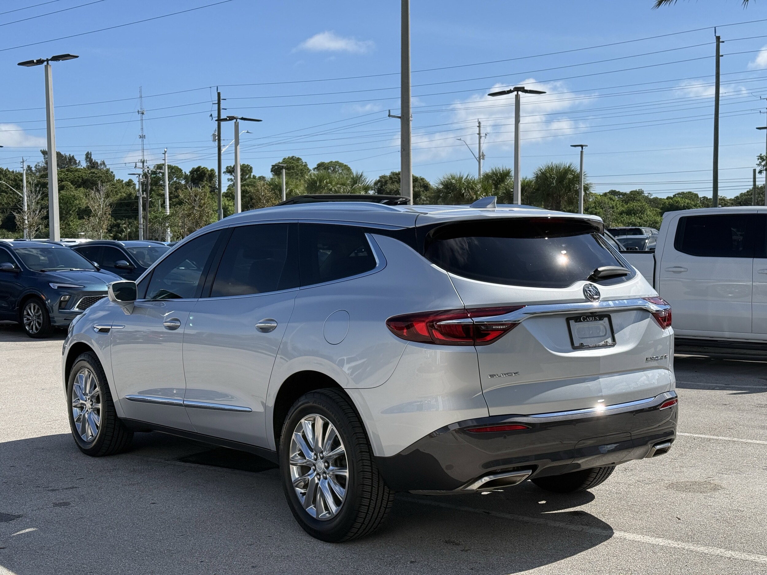 2018 Buick Enclave Premium photo 2