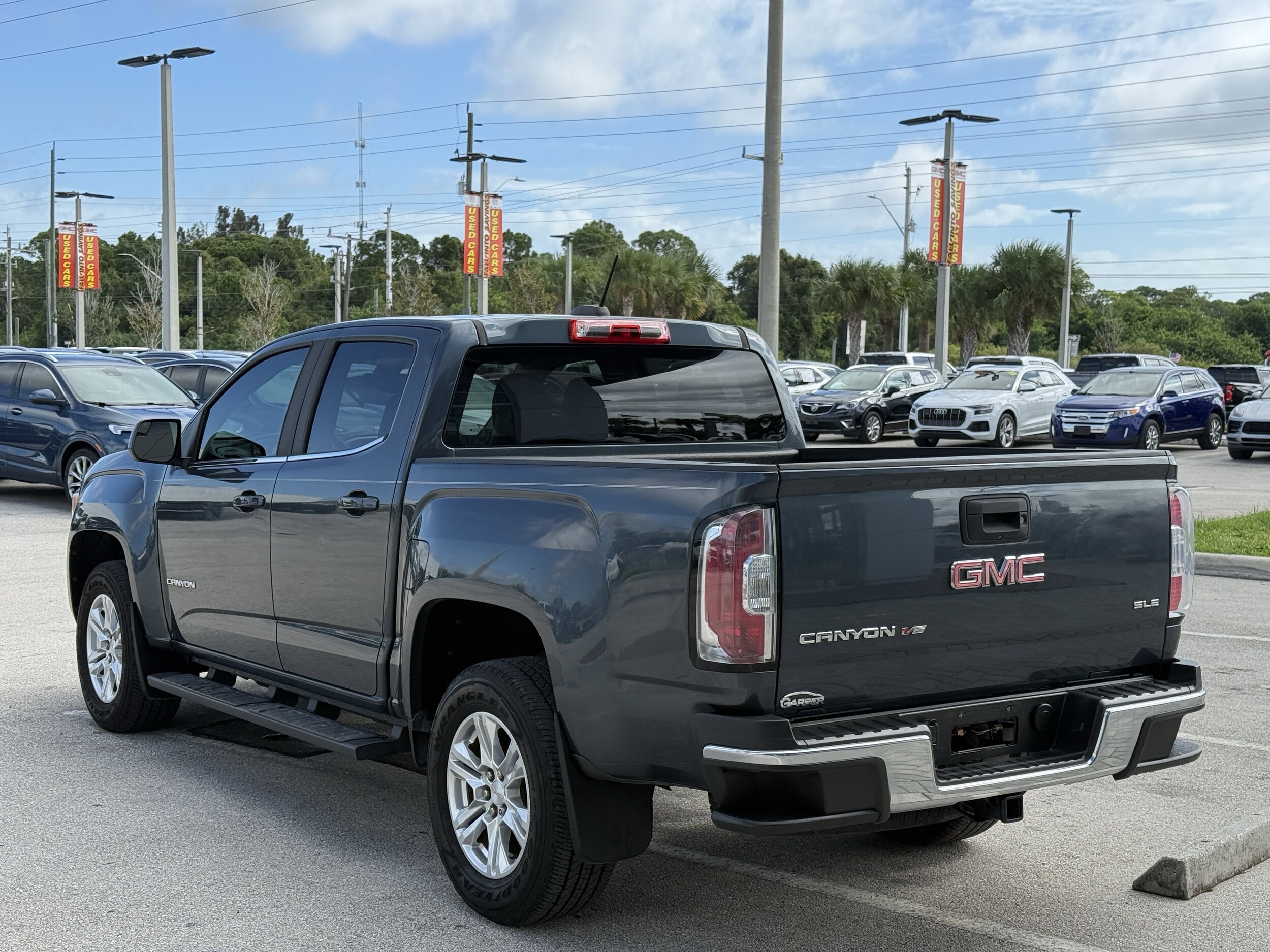2020 Gmc Canyon SLE photo 2