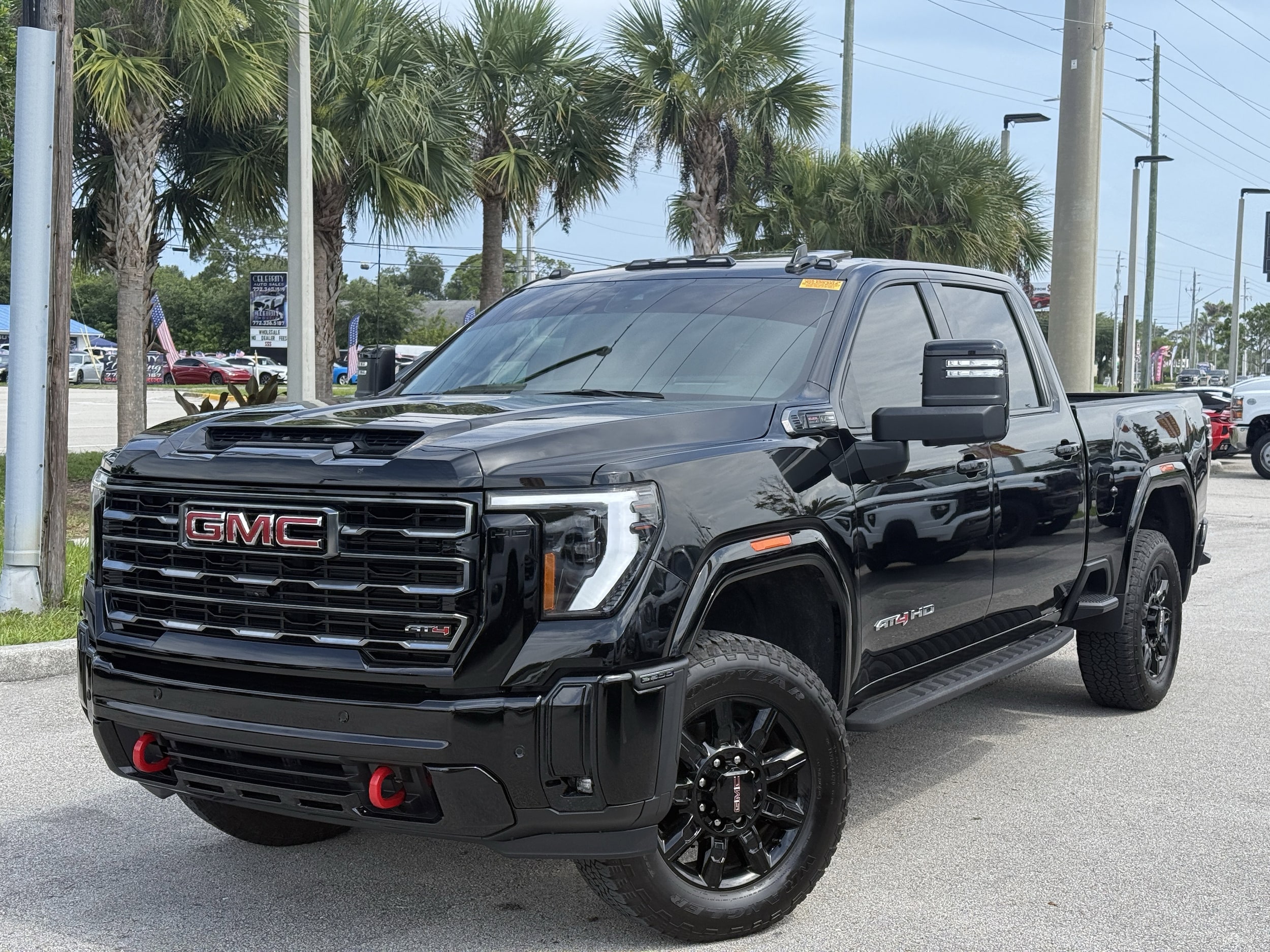 2025 GMC Sierra 4WD Crew Cab Standard Box AT4's photo