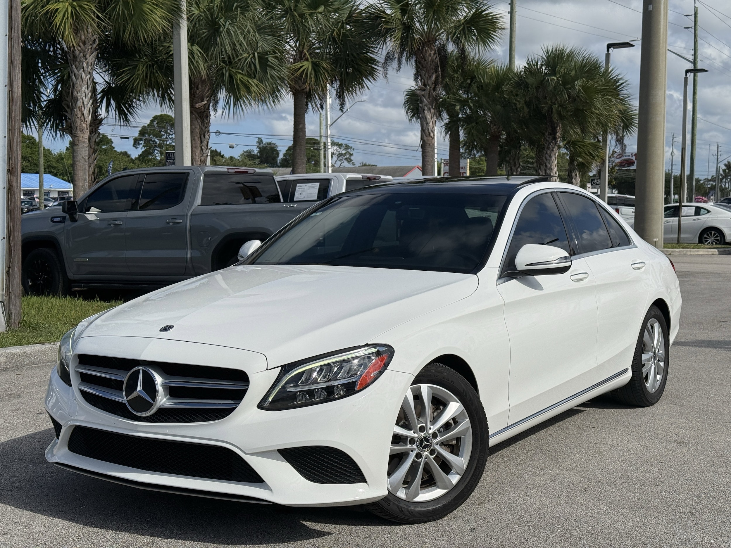 2020 Mercedes-Benz C-Class C300's photo