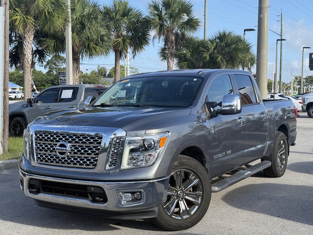 Used 2019 Nissan Titan SL Truck Crew Cab