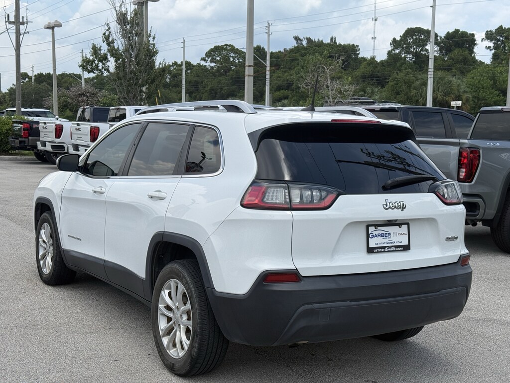 Used 2019 Jeep Cherokee Latitude FWD SUV