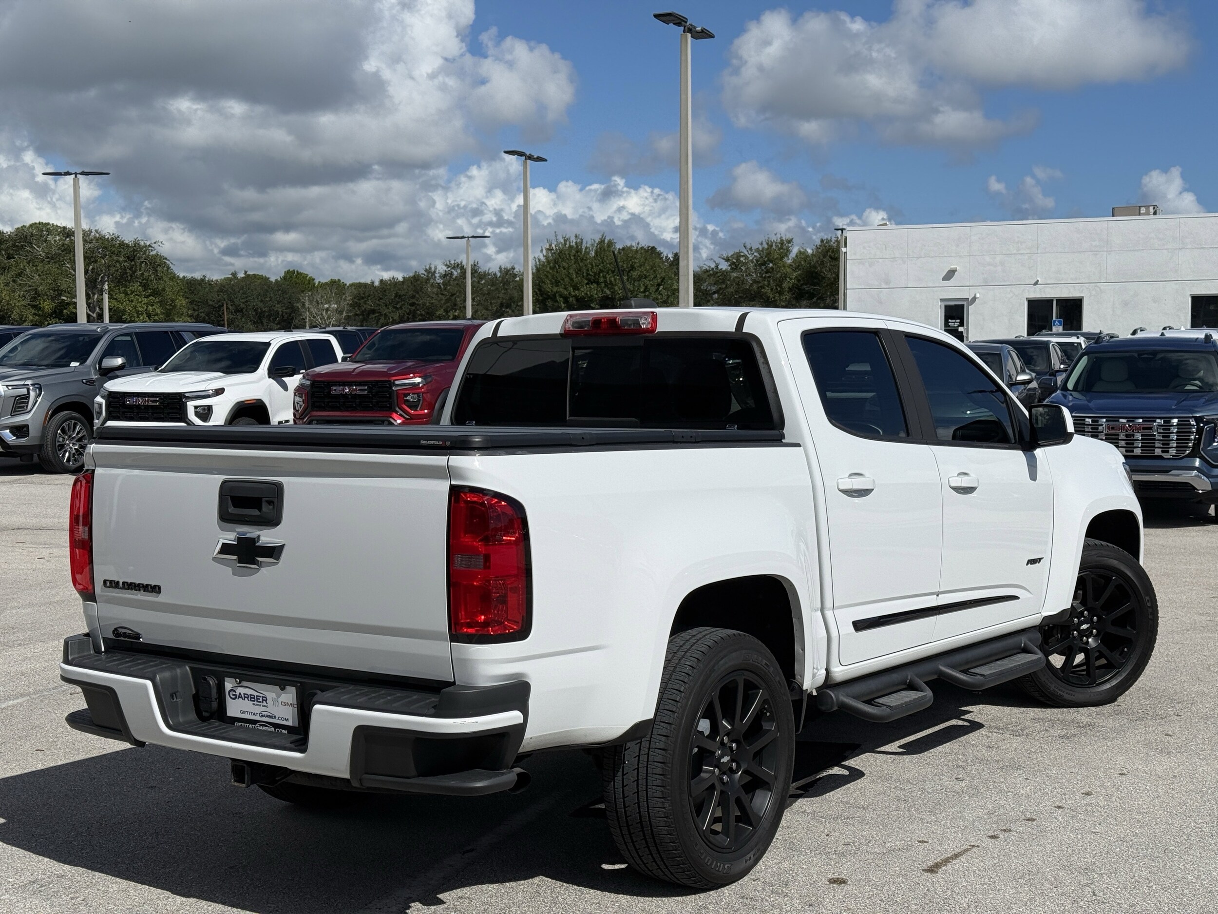 2020 Chevrolet Colorado LT photo 2