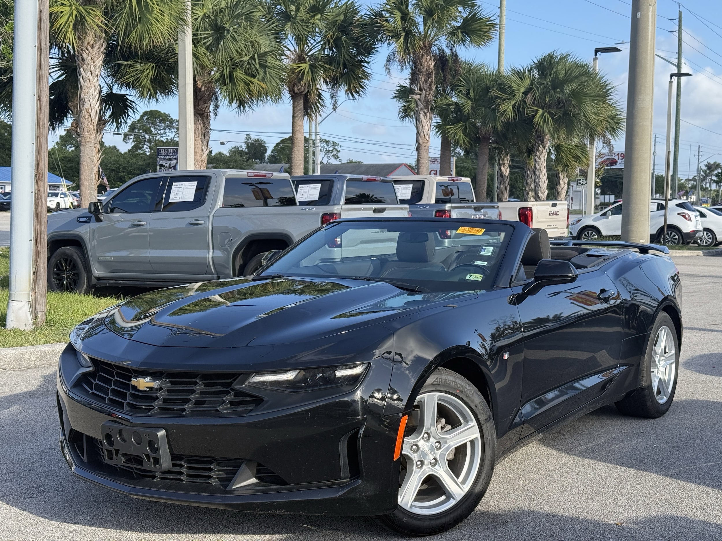 2023 Chevrolet Camaro's photo