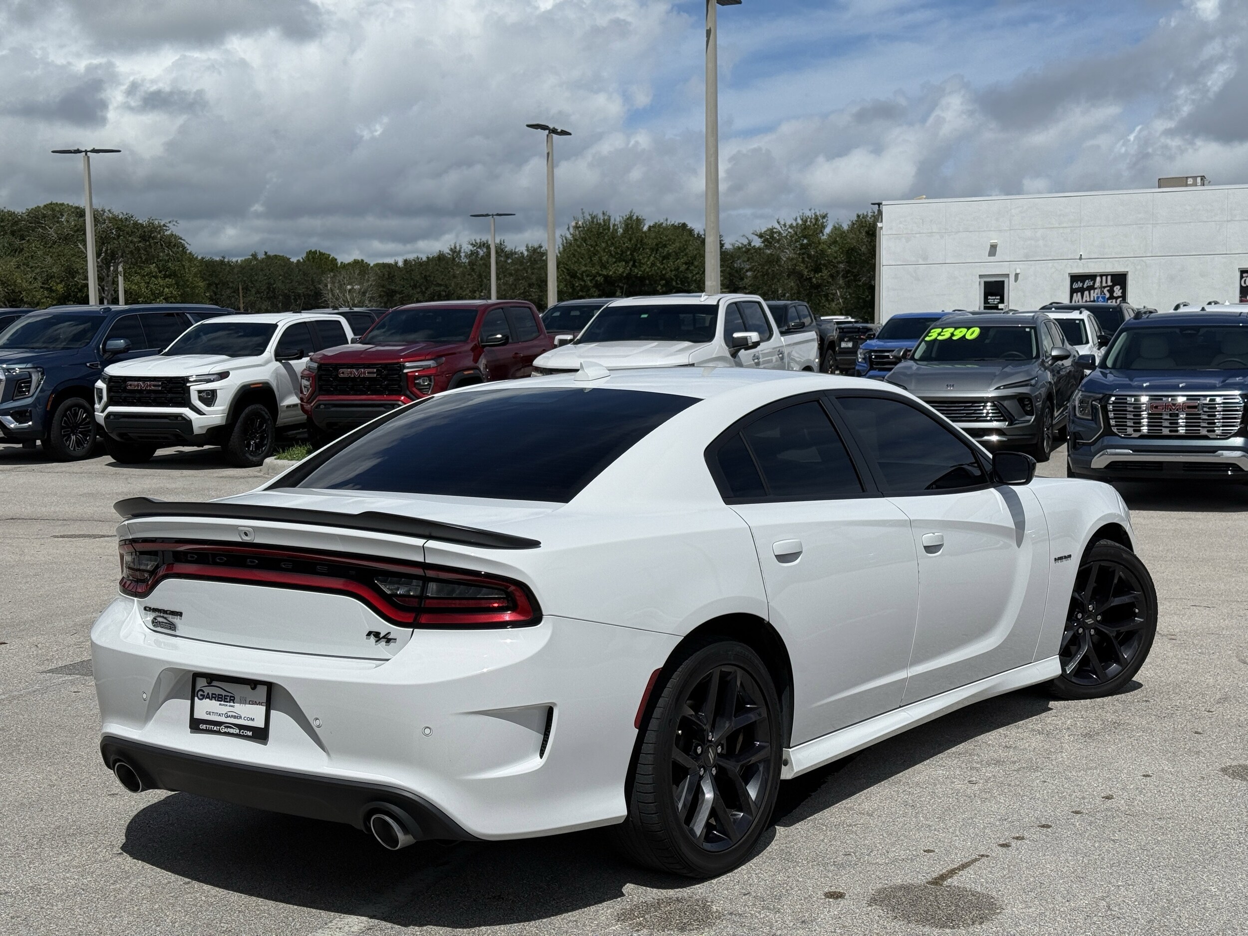 2022 Dodge Charger R/T photo 3