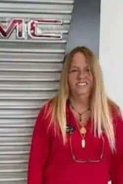 Staff member Karen Conrad from ID_8ba5c1