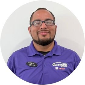 Staff member Luis Morales from ID_5f65f7