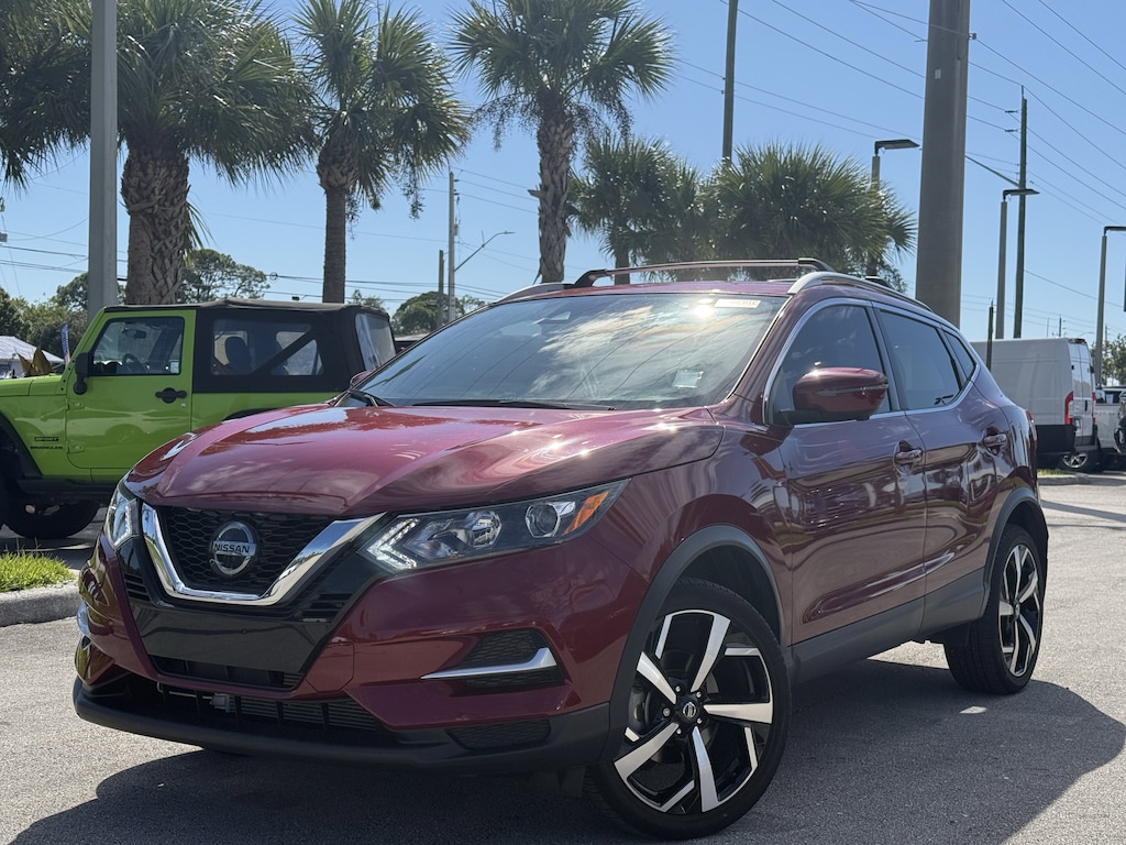 Used 2022 Nissan Rogue Sport SL FWD Xtronic CVT SUV
