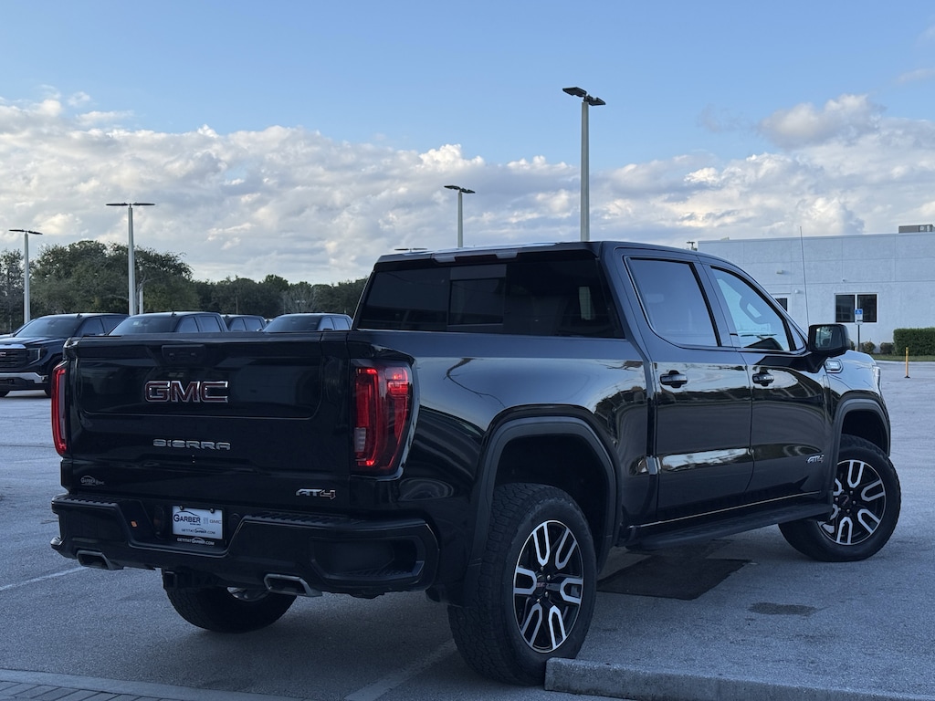 Used 2022 GMC Sierra 1500 AT4 Truck Crew Cab