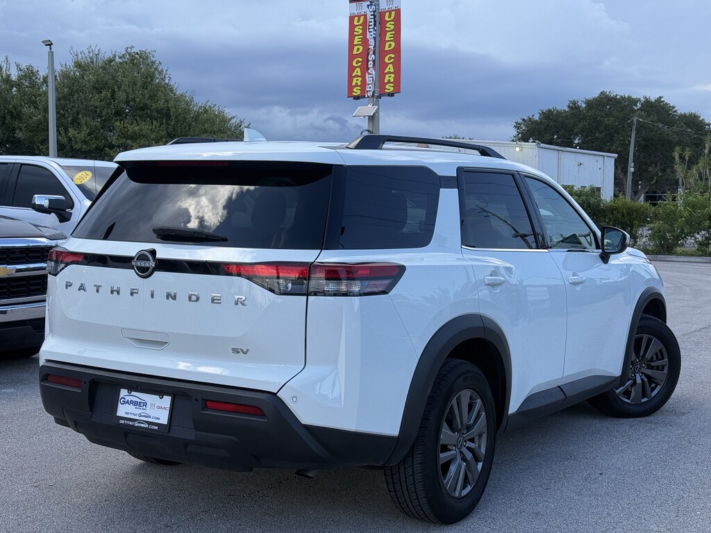 Used 2024 Nissan Pathfinder SV SUV