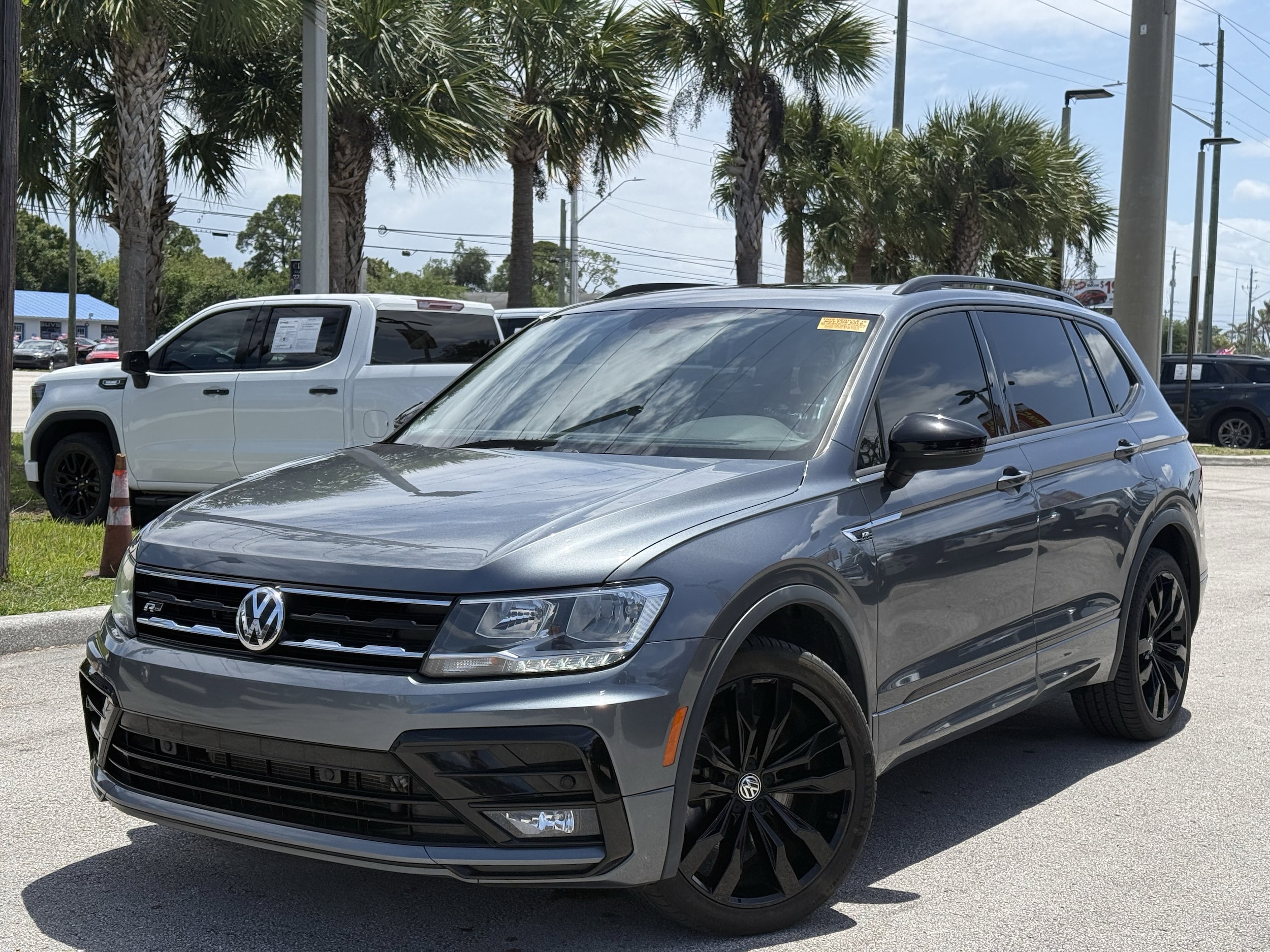 2021 Volkswagen Tiguan SE R-LINE BLACK