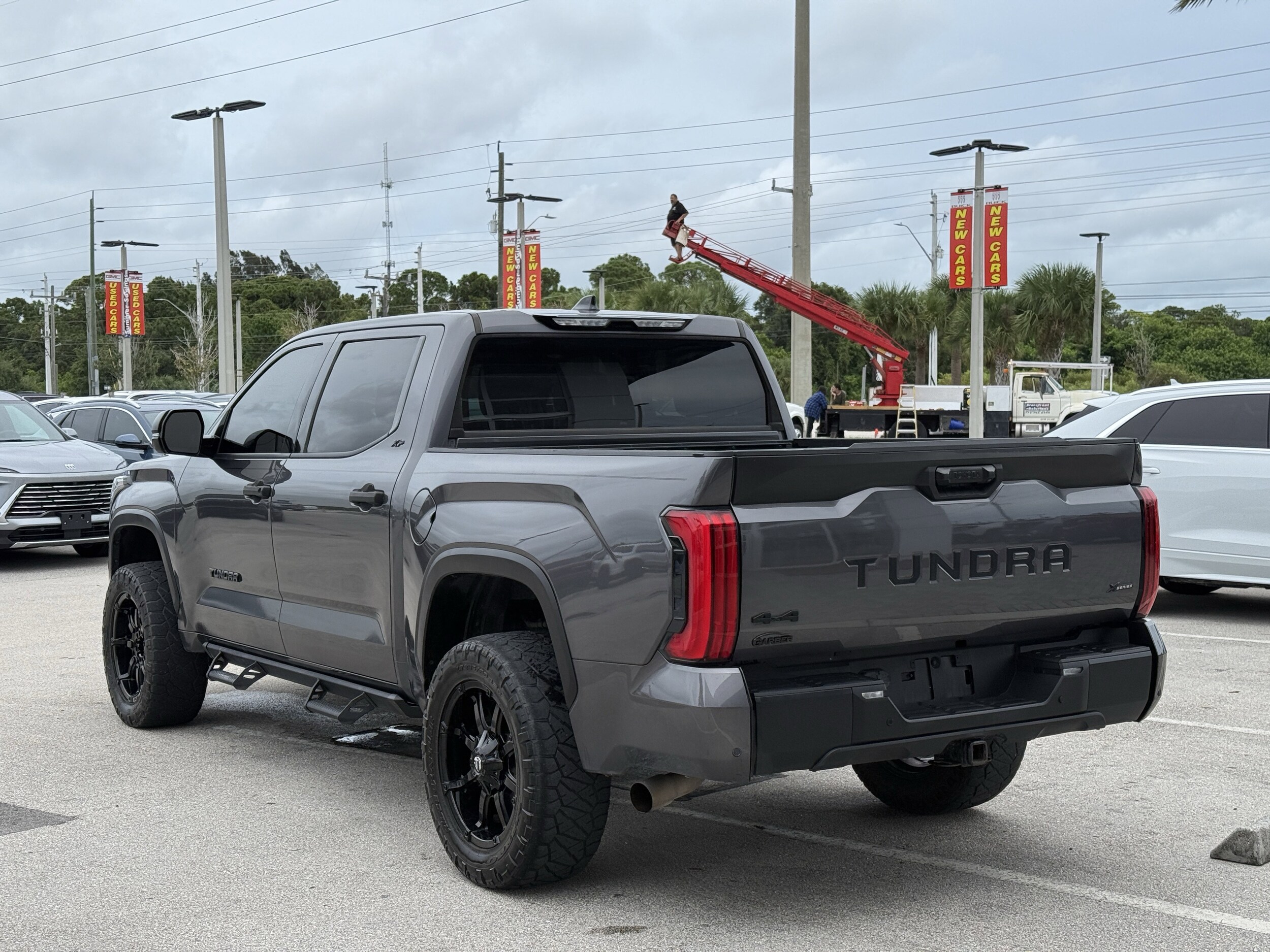 2022 Toyota Tundra SR5 photo 2