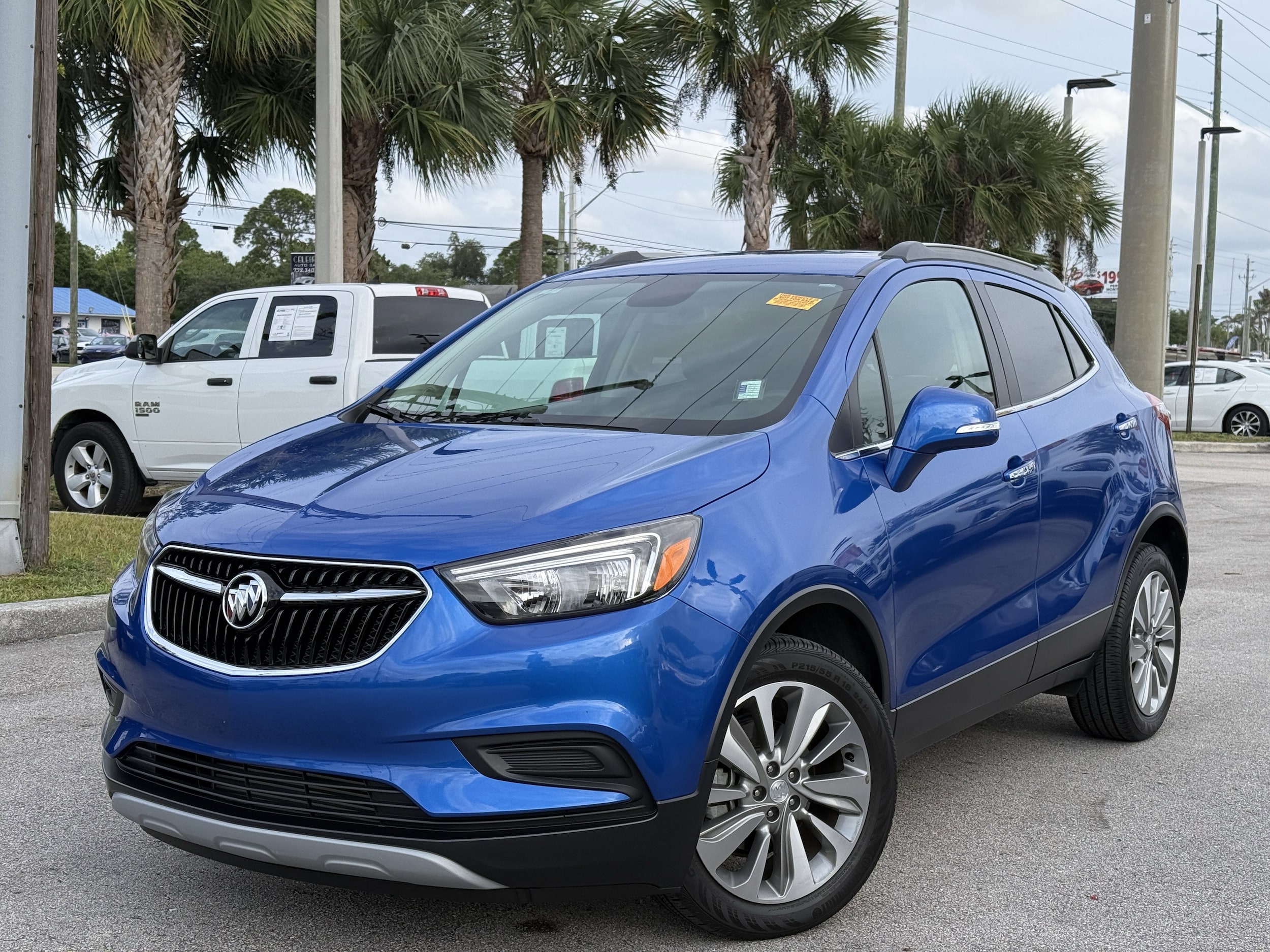 2017 Buick Encore Preferred's photo