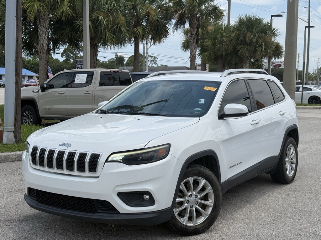Used 2019 Jeep Cherokee Latitude FWD SUV