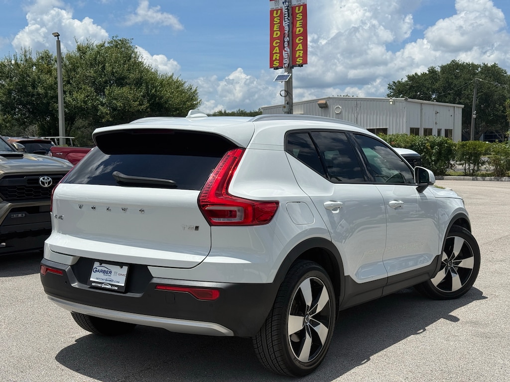Used 2020 Volvo XC40 T5 Momentum SUV