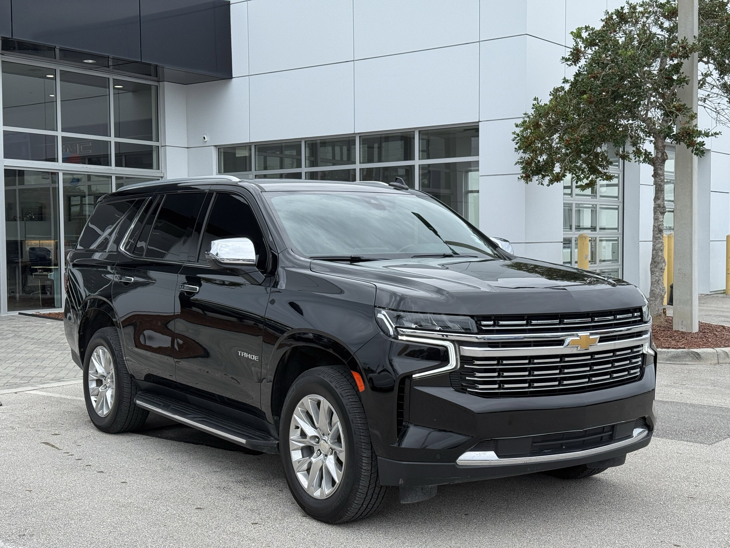 2021 Chevrolet Tahoe Premier photo 4