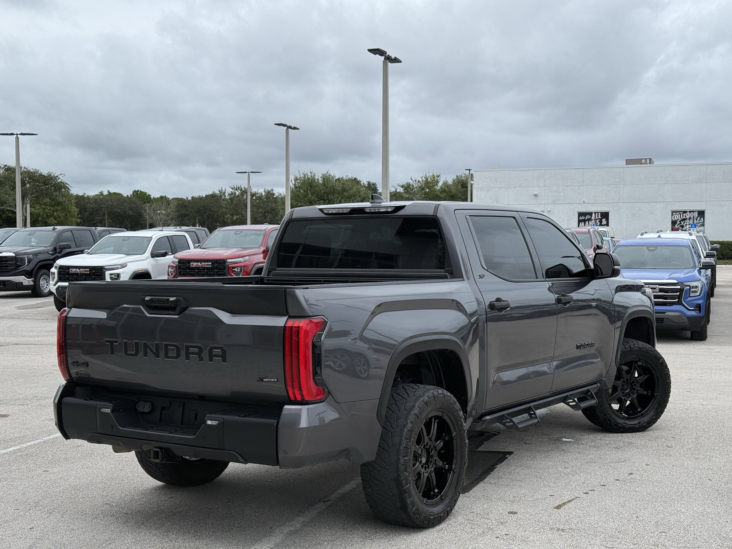 2022 Toyota Tundra SR5 photo 3