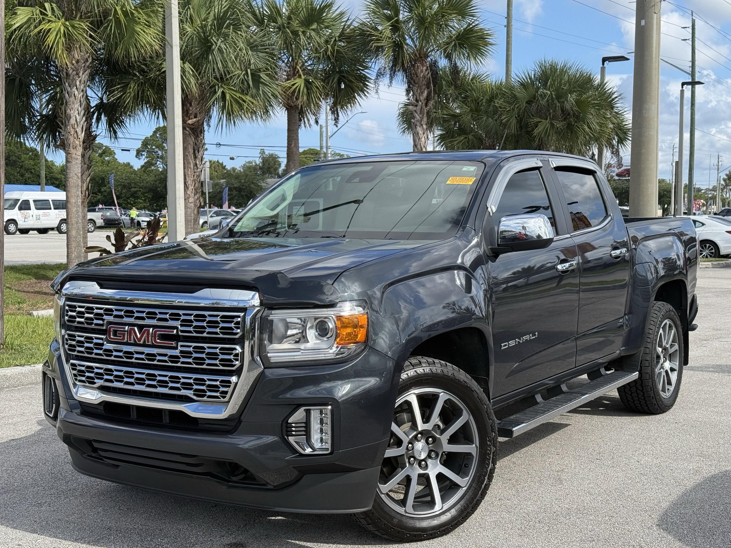 2021 GMC Canyon 2WD Denali Crew Cab Short Box's photo