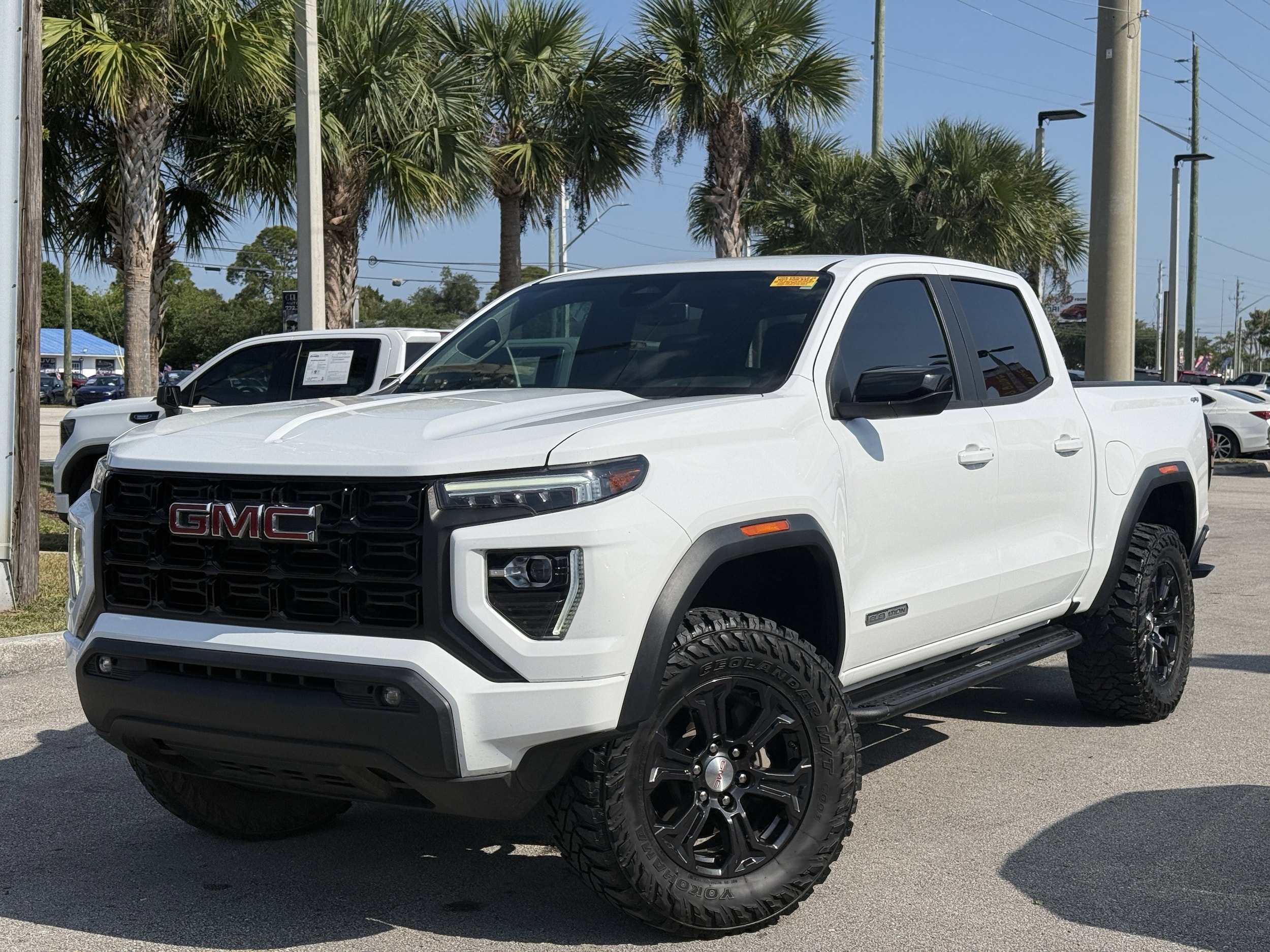 2023 GMC Canyon 4WD Elevation Crew Cab Short Box's photo