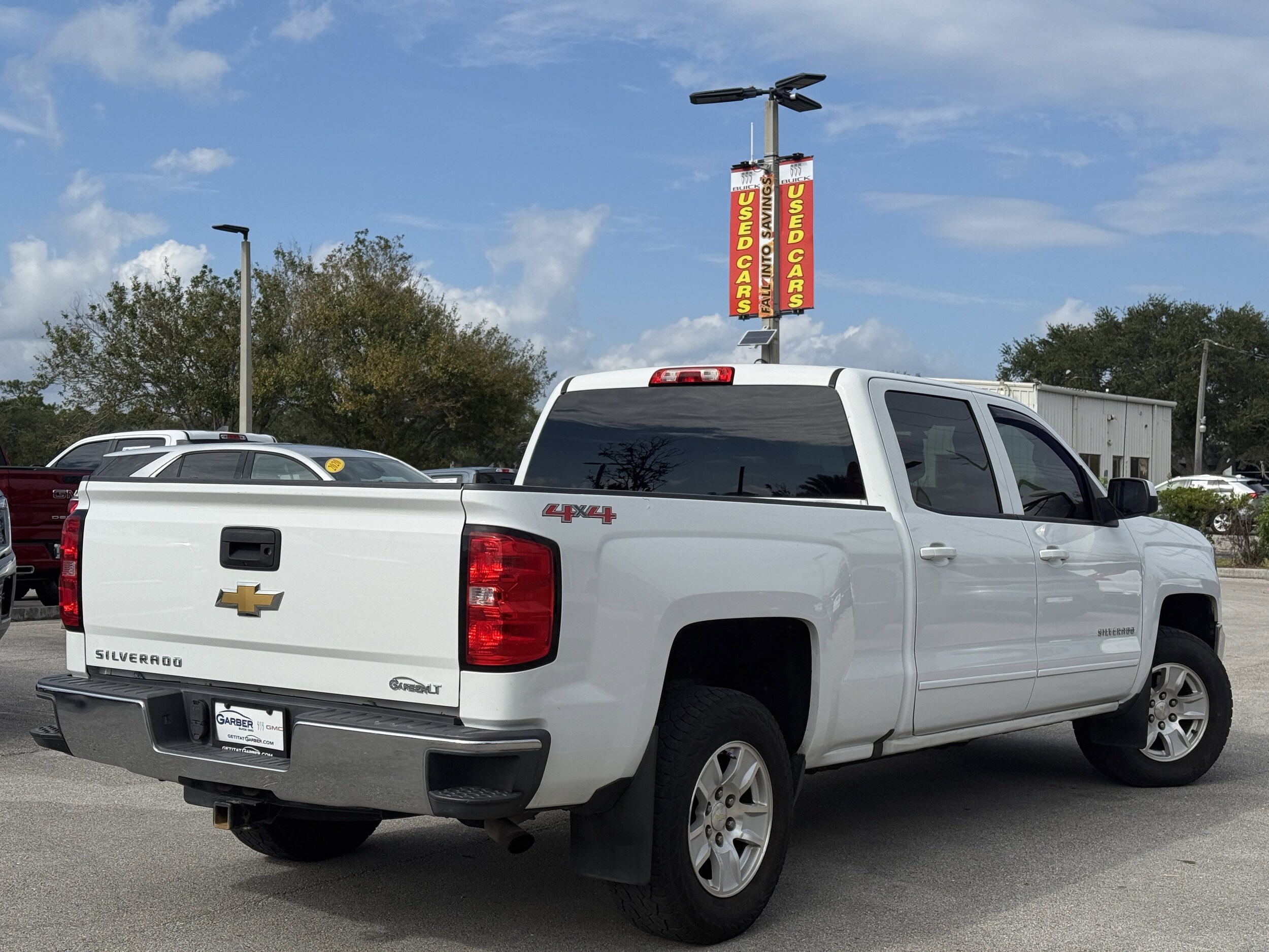 2016 Chevrolet Silverado 1500 LT photo 3