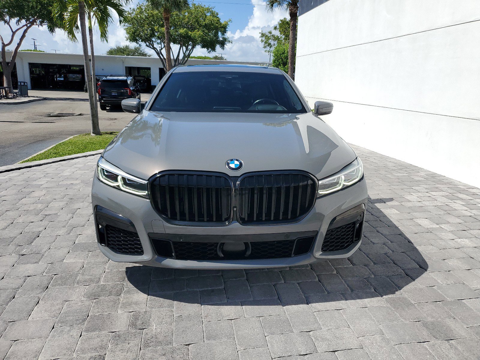 Used 2022 BMW 7 Series 750i with VIN WBA7U2C09NCH22065 for sale in Delray Beach, FL