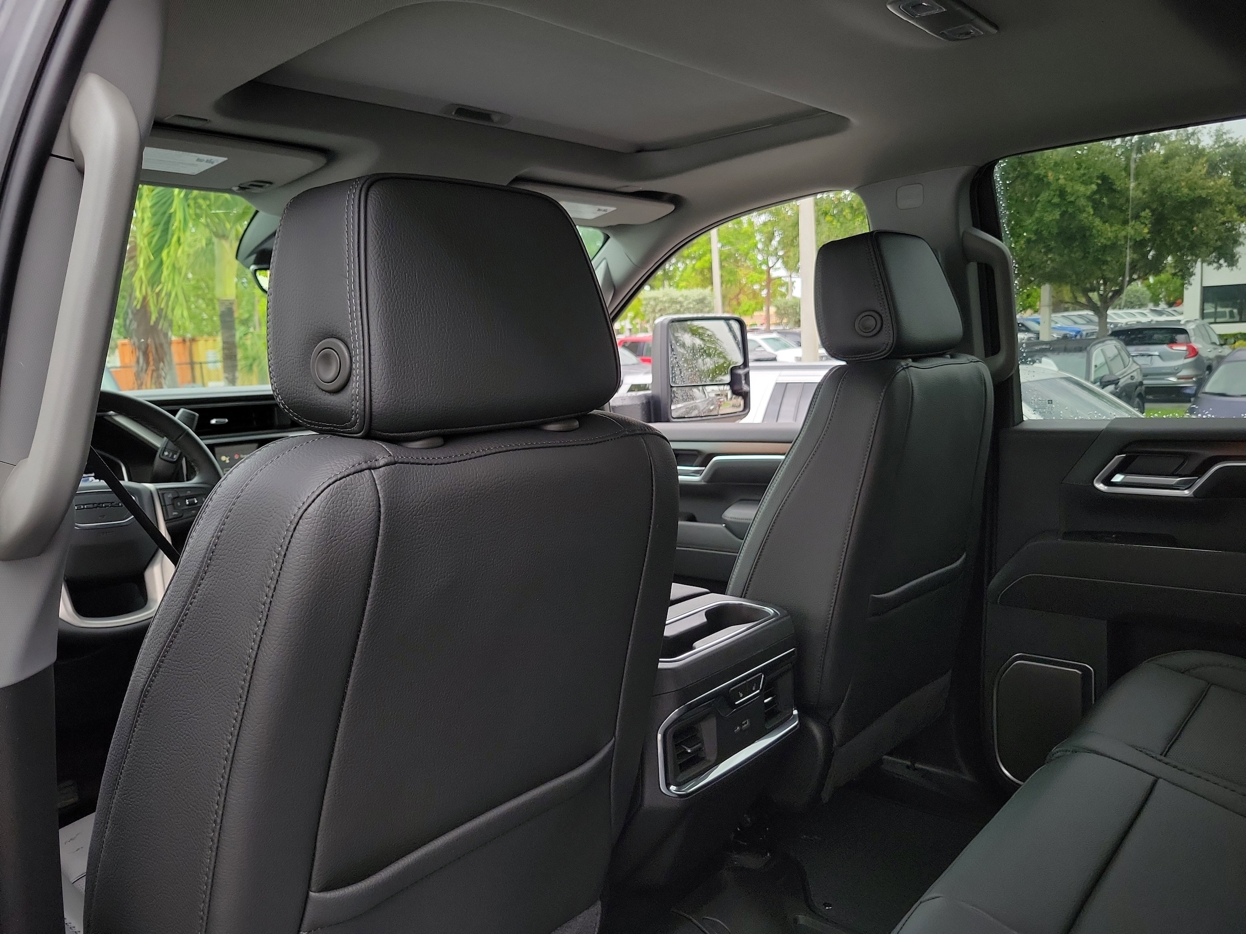 2026 GMC Sierra 2500HD Denali - Photo 14