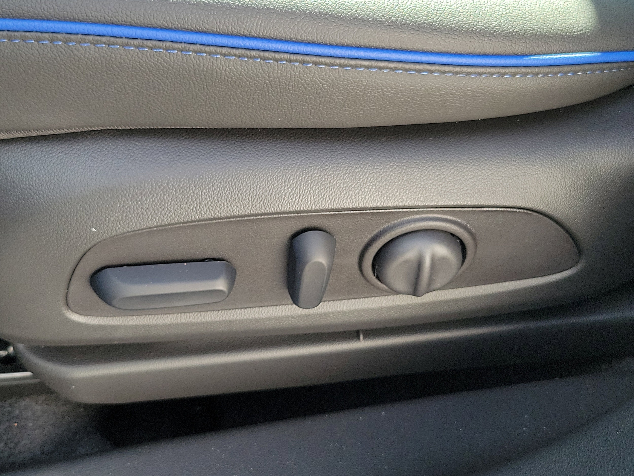 2026 Buick Encore GX Sport Touring - Photo 23