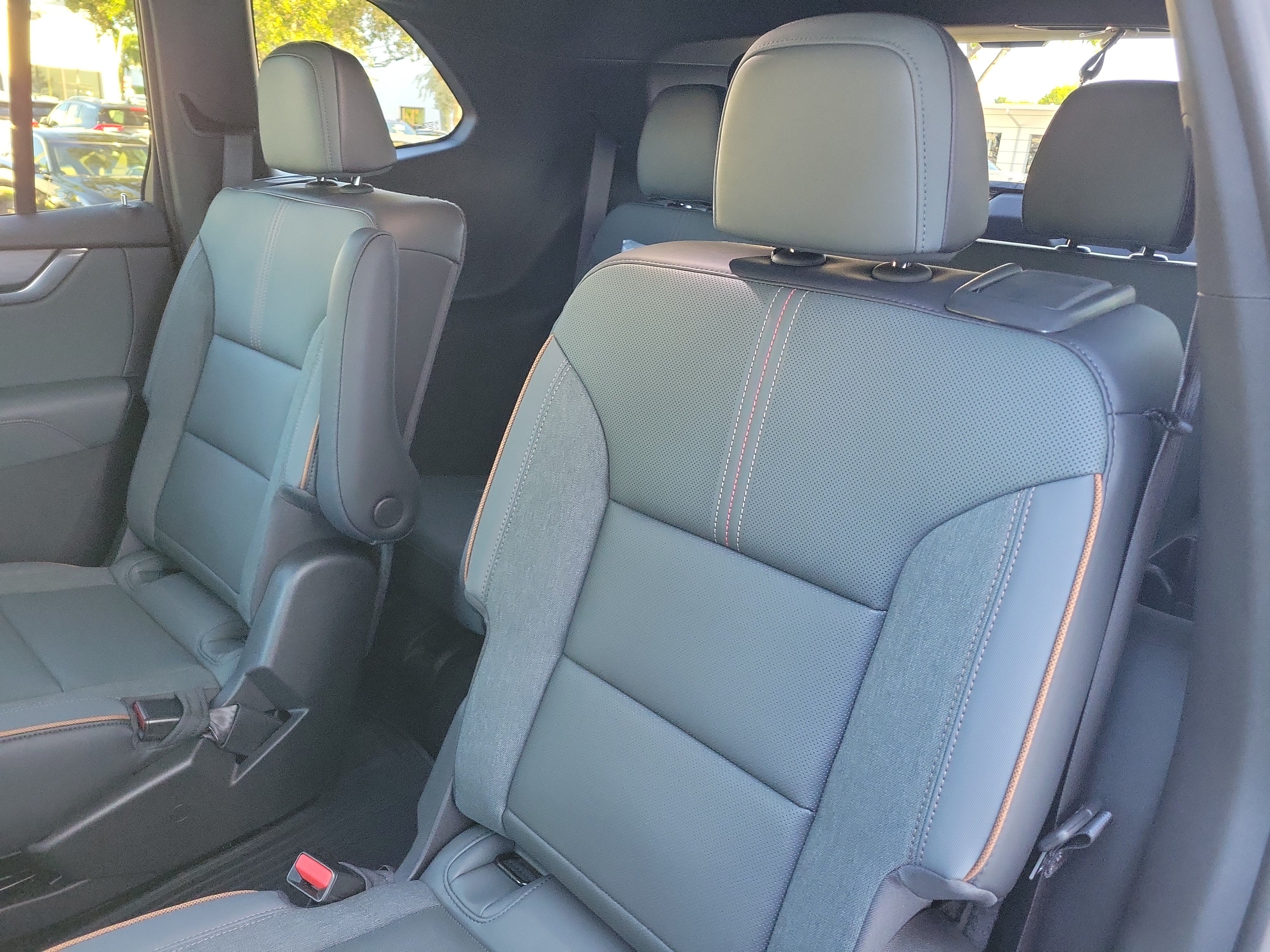 2027 GMC Acadia AT4 - Photo 13