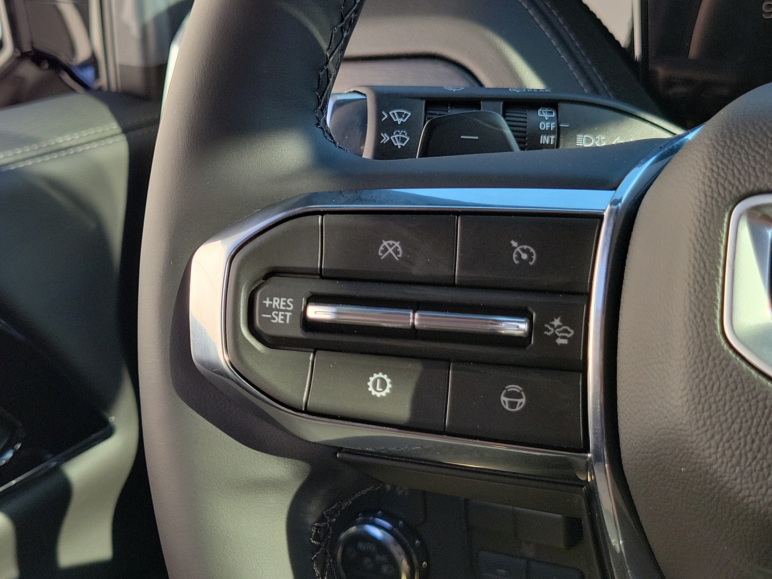 2026 GMC Yukon XL Denali - Photo 26