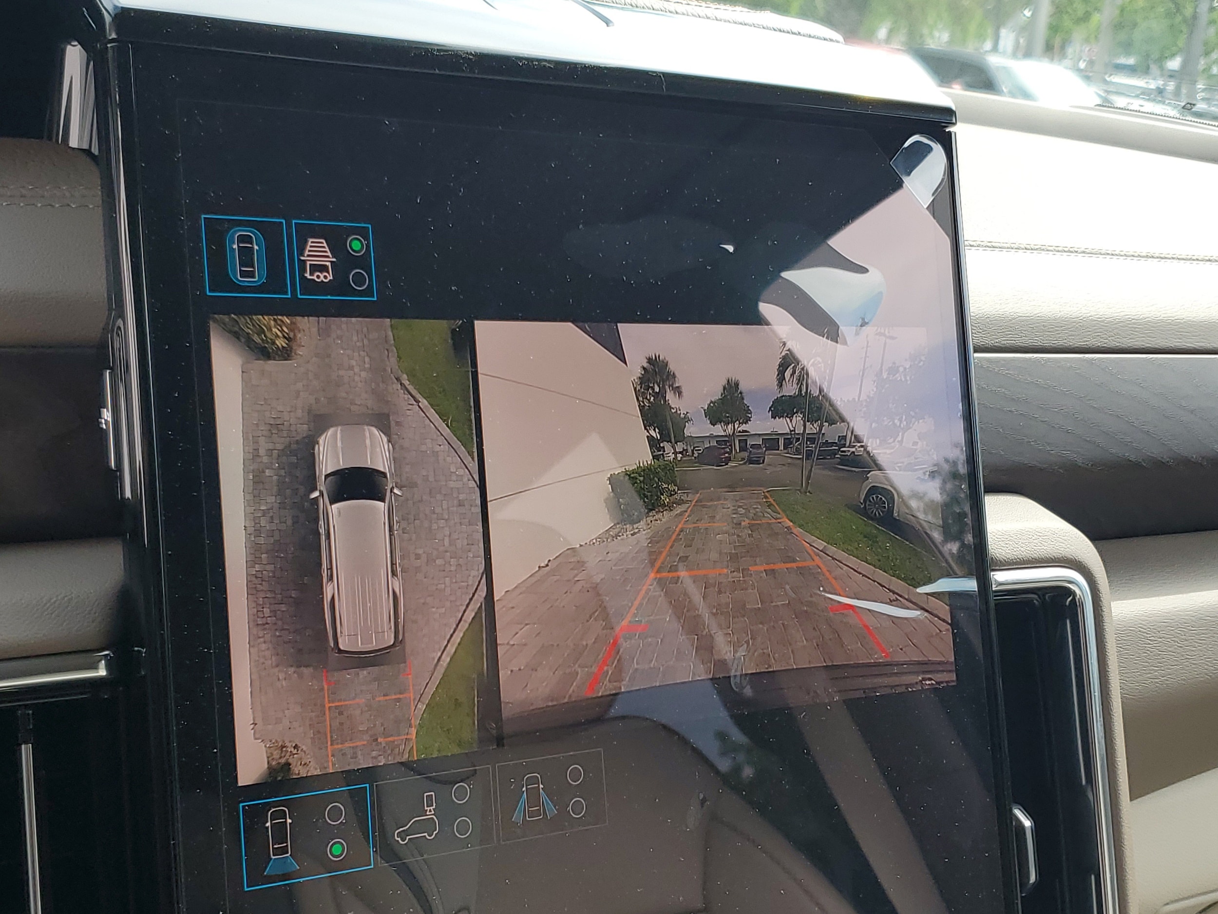 2026 GMC Yukon XL Denali - Photo 30