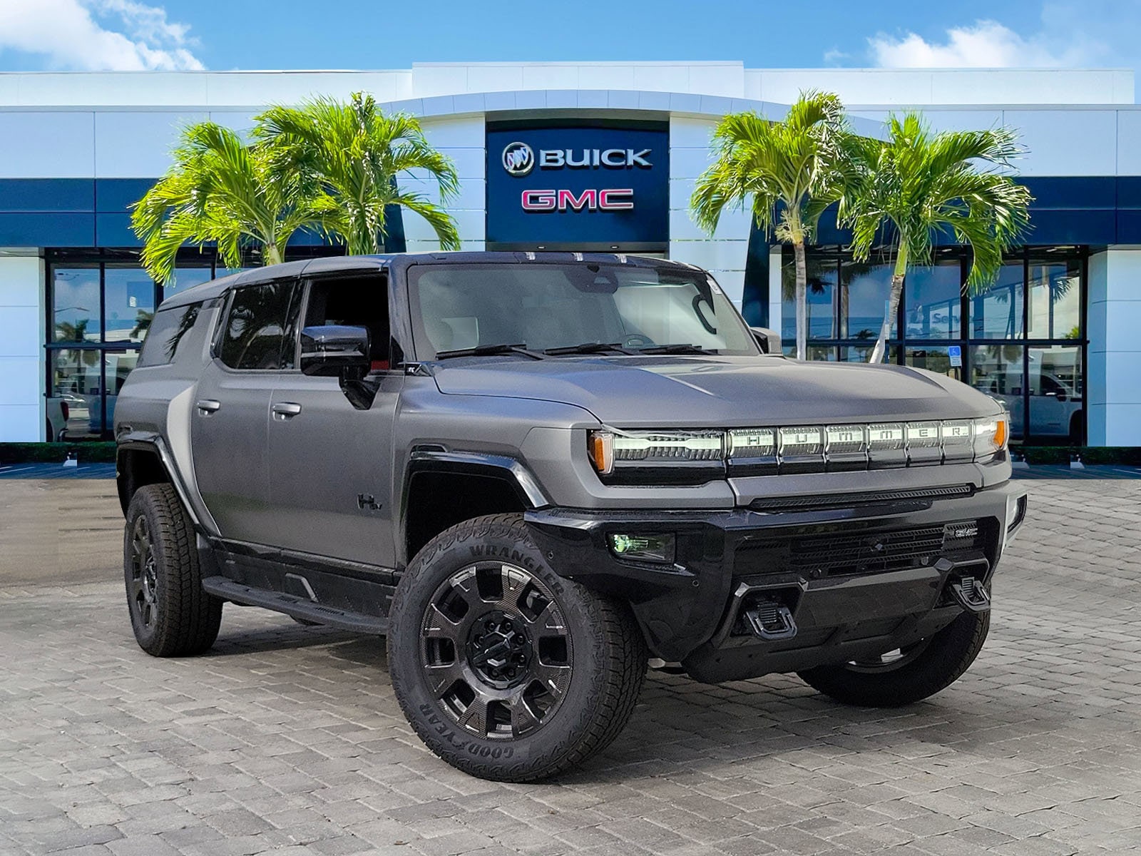 2026 GMC Hummer EV 3X SUV's photo