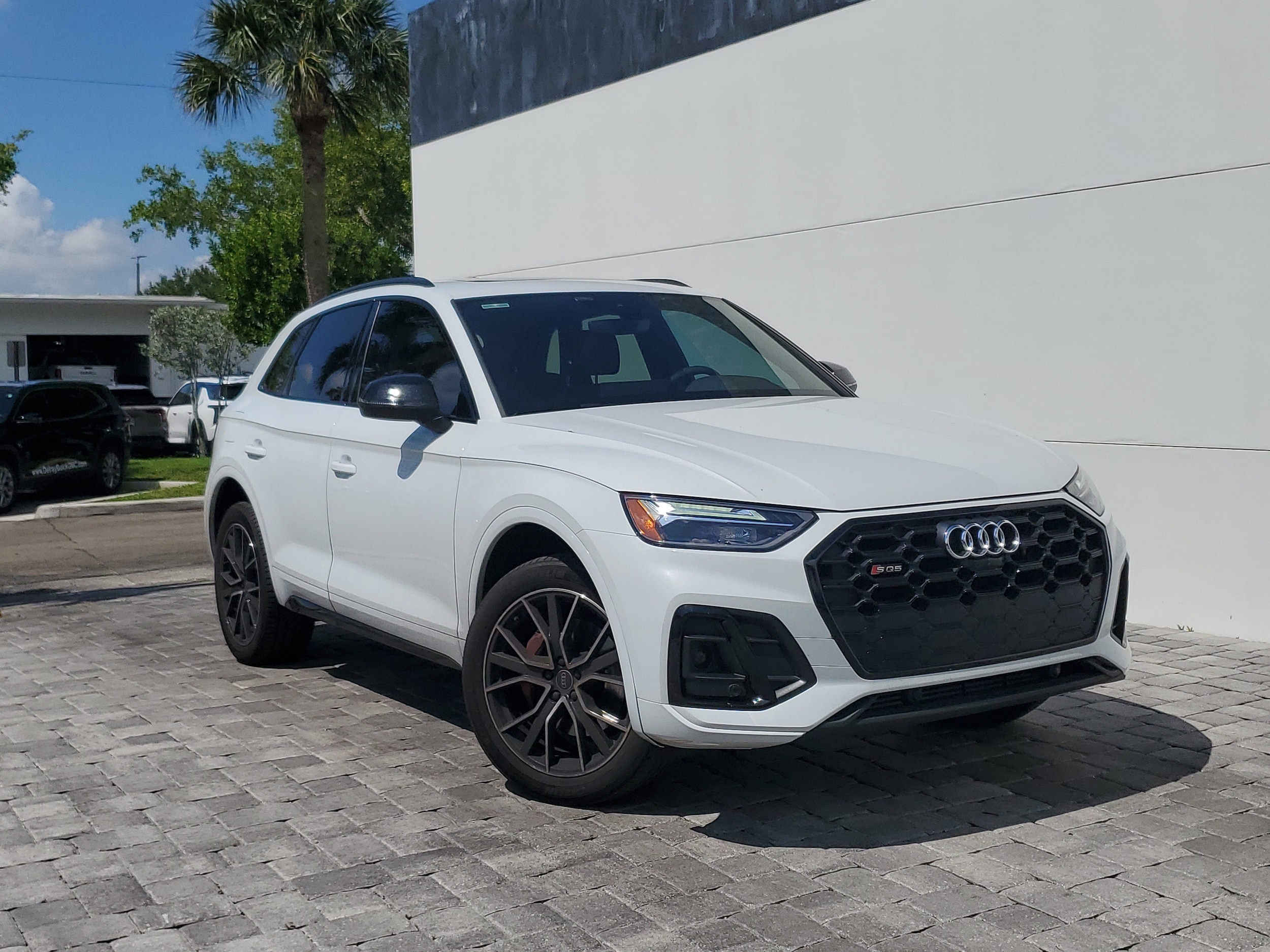 2022 Audi SQ5 Premium Plus's photo