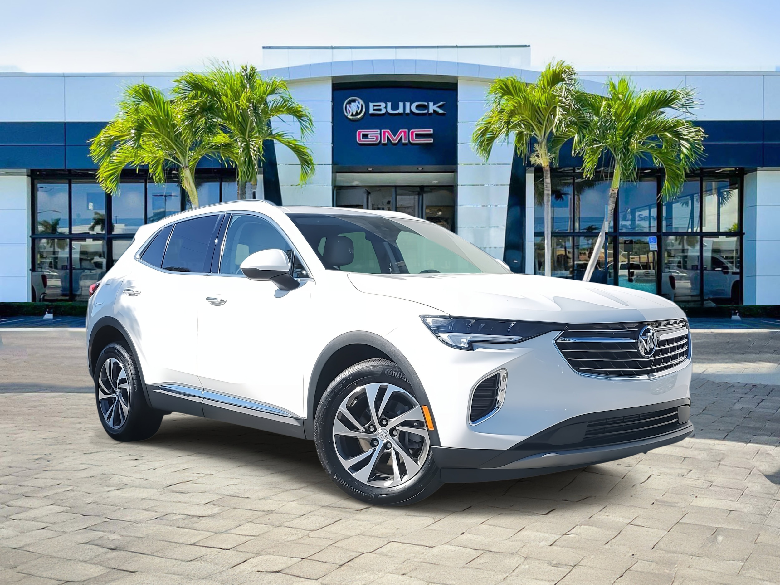 2022 Buick Envision Essence's photo