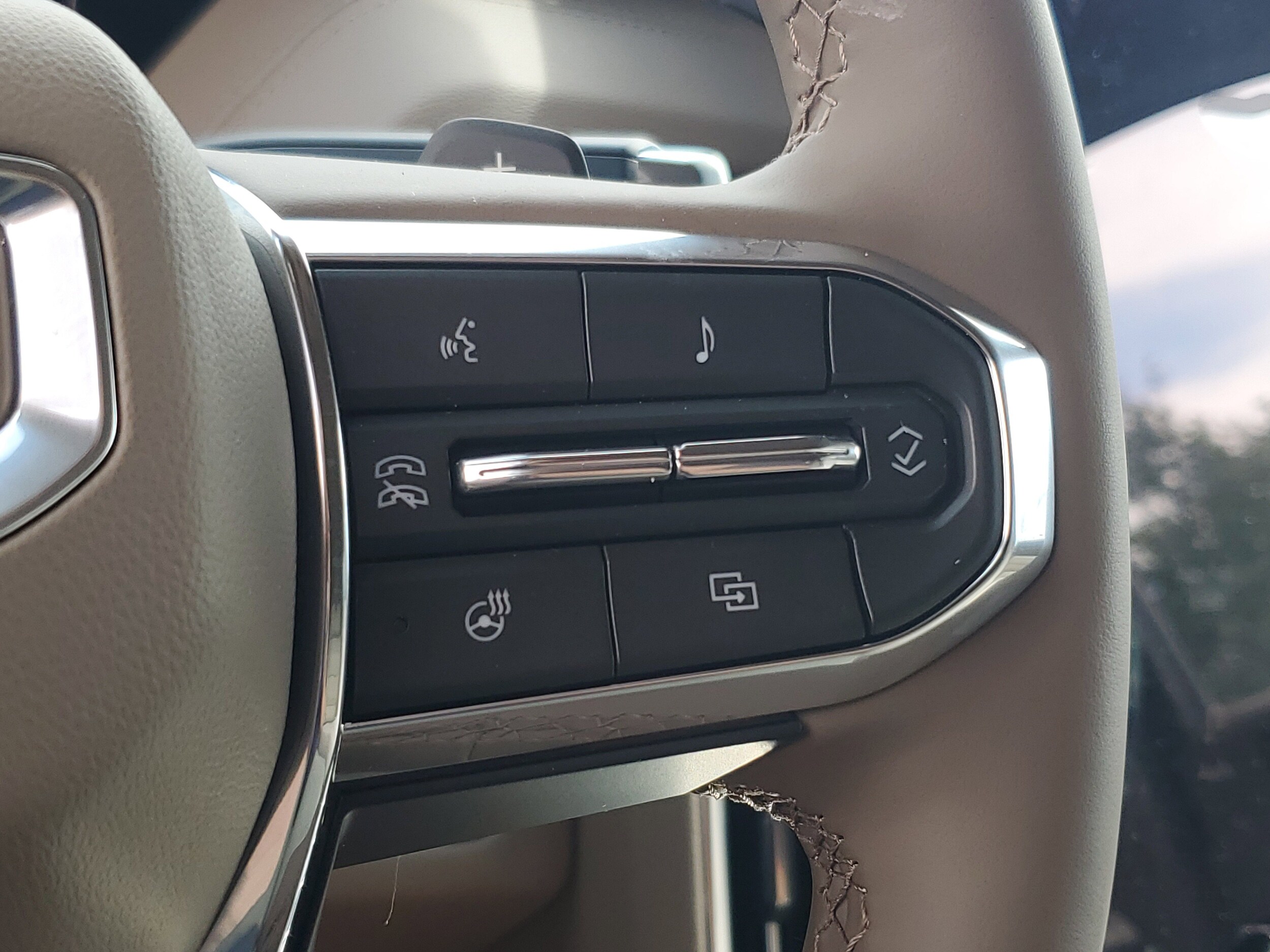 2026 GMC Yukon XL Denali - Photo 27