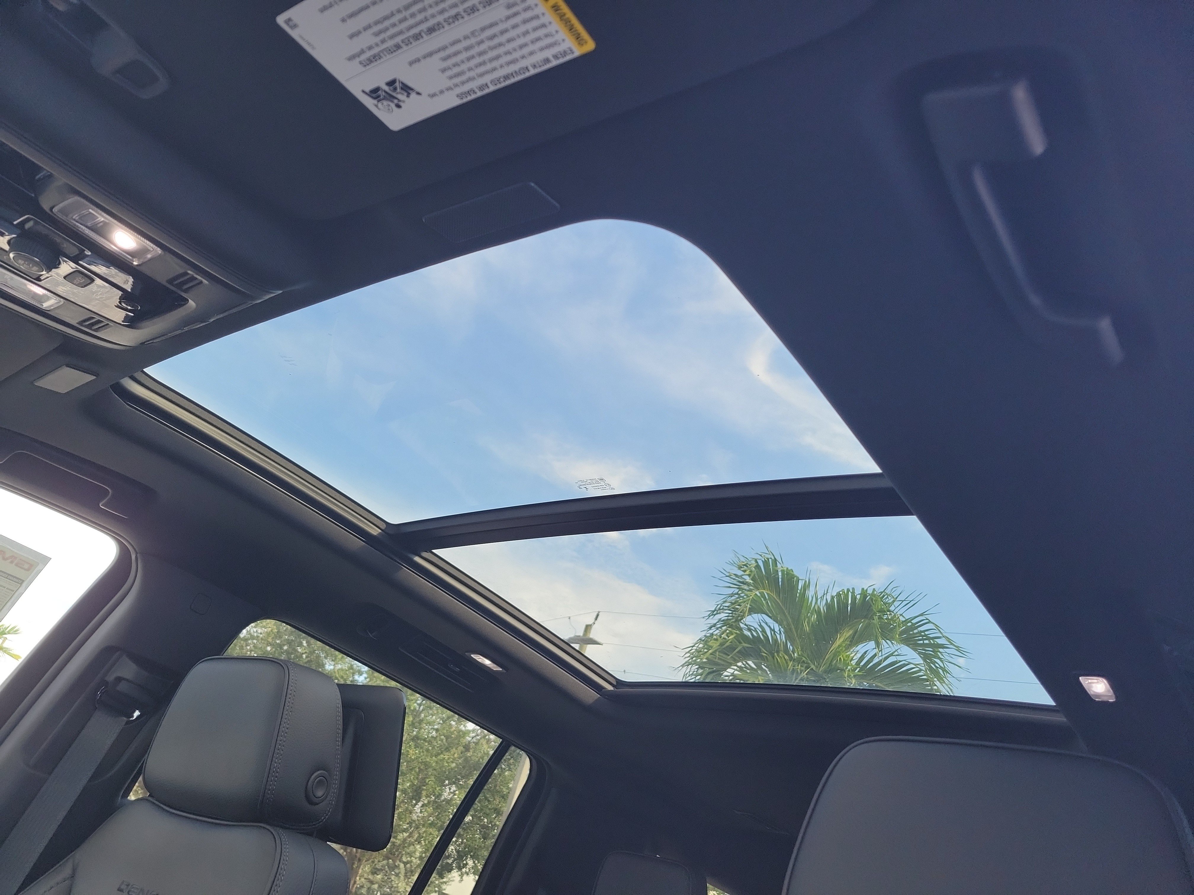 2026 GMC Yukon XL Denali - Photo 25