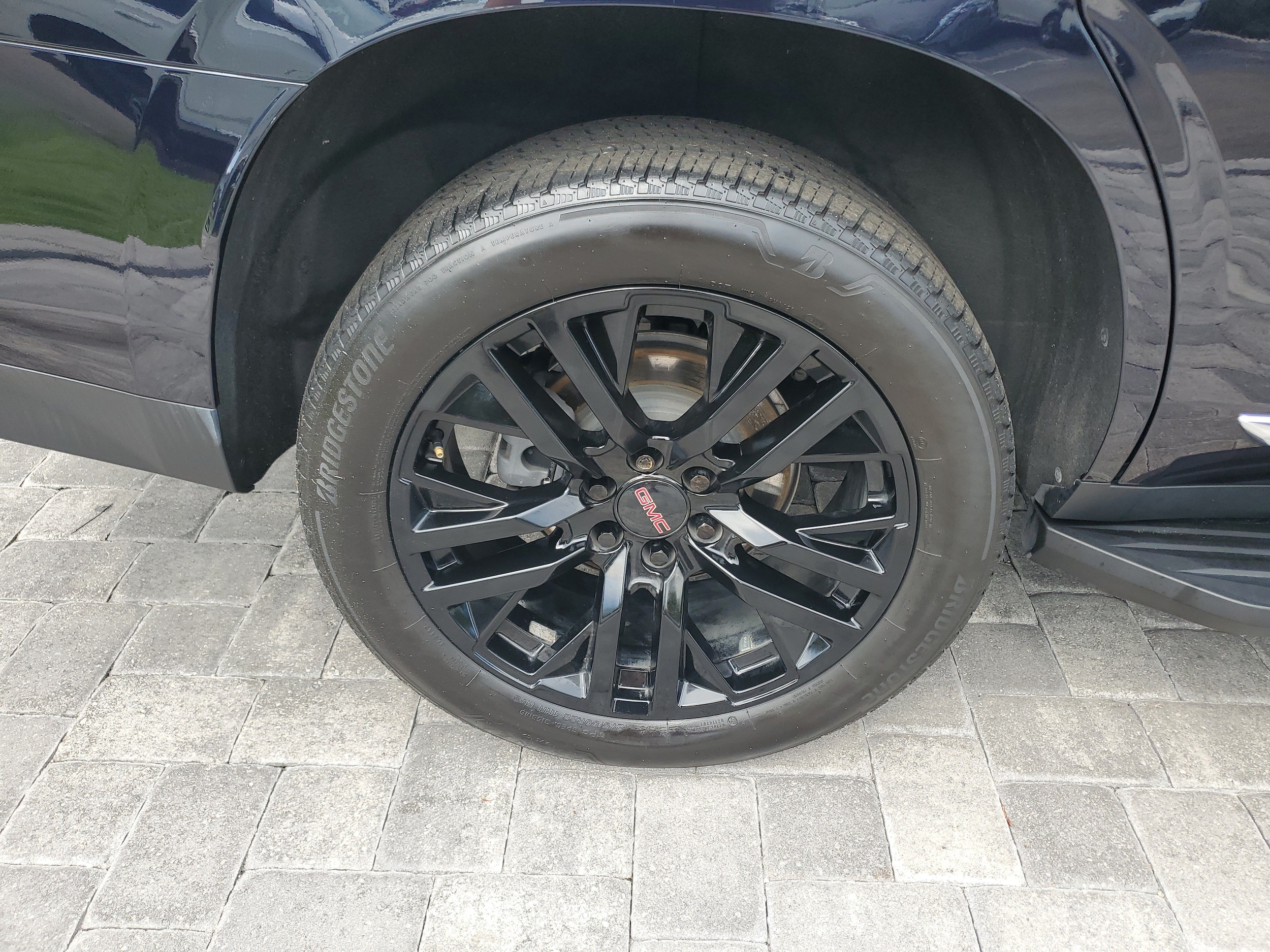 2021 GMC Yukon SLT - Photo 7