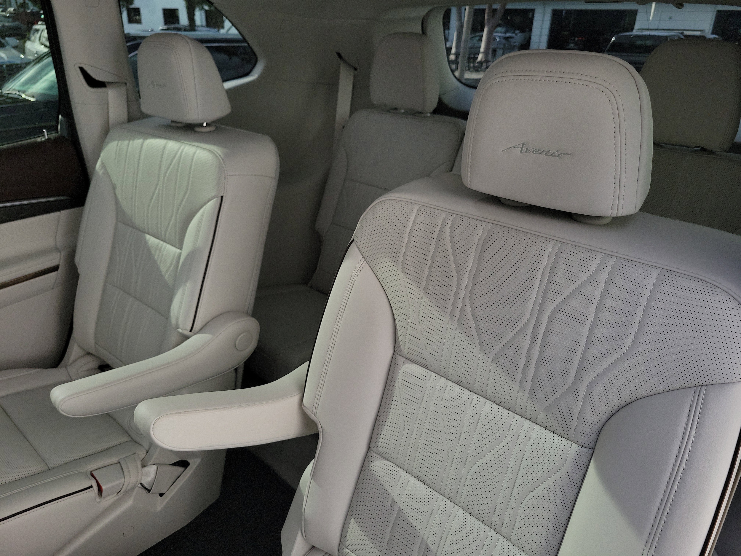 2026 Buick Enclave Avenir - Photo 14